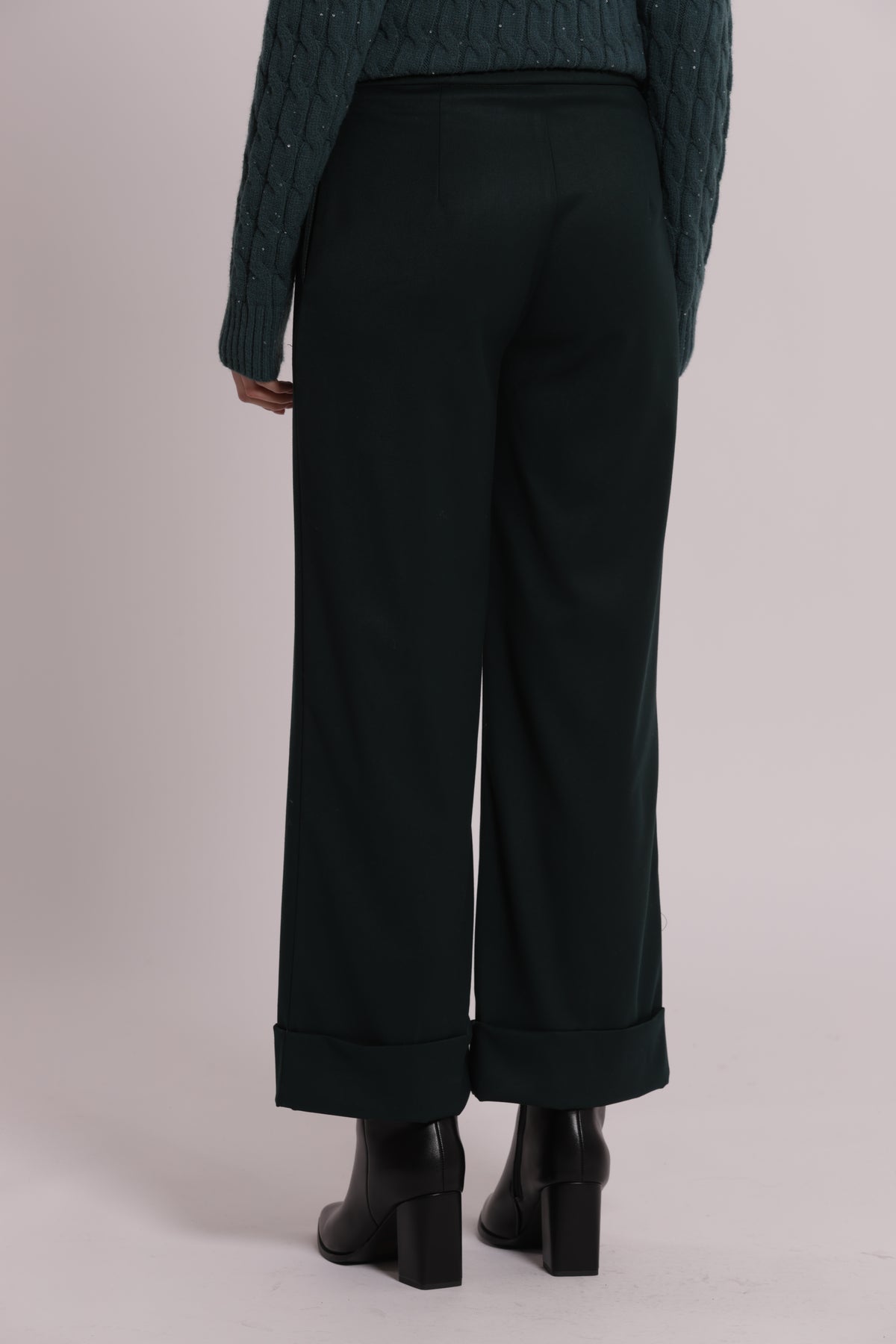 PANTALONE IN VANZ CON RISVOLTO SUL FONDO