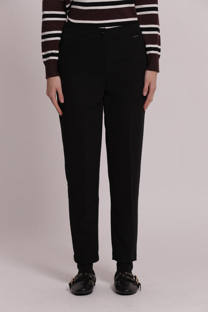 PANTALONE SIGARETTA CON ELASTICO DIETRO
