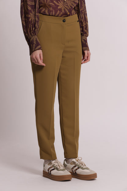 PANTALONE SIGARETTA CON ELASTICO DIETRO