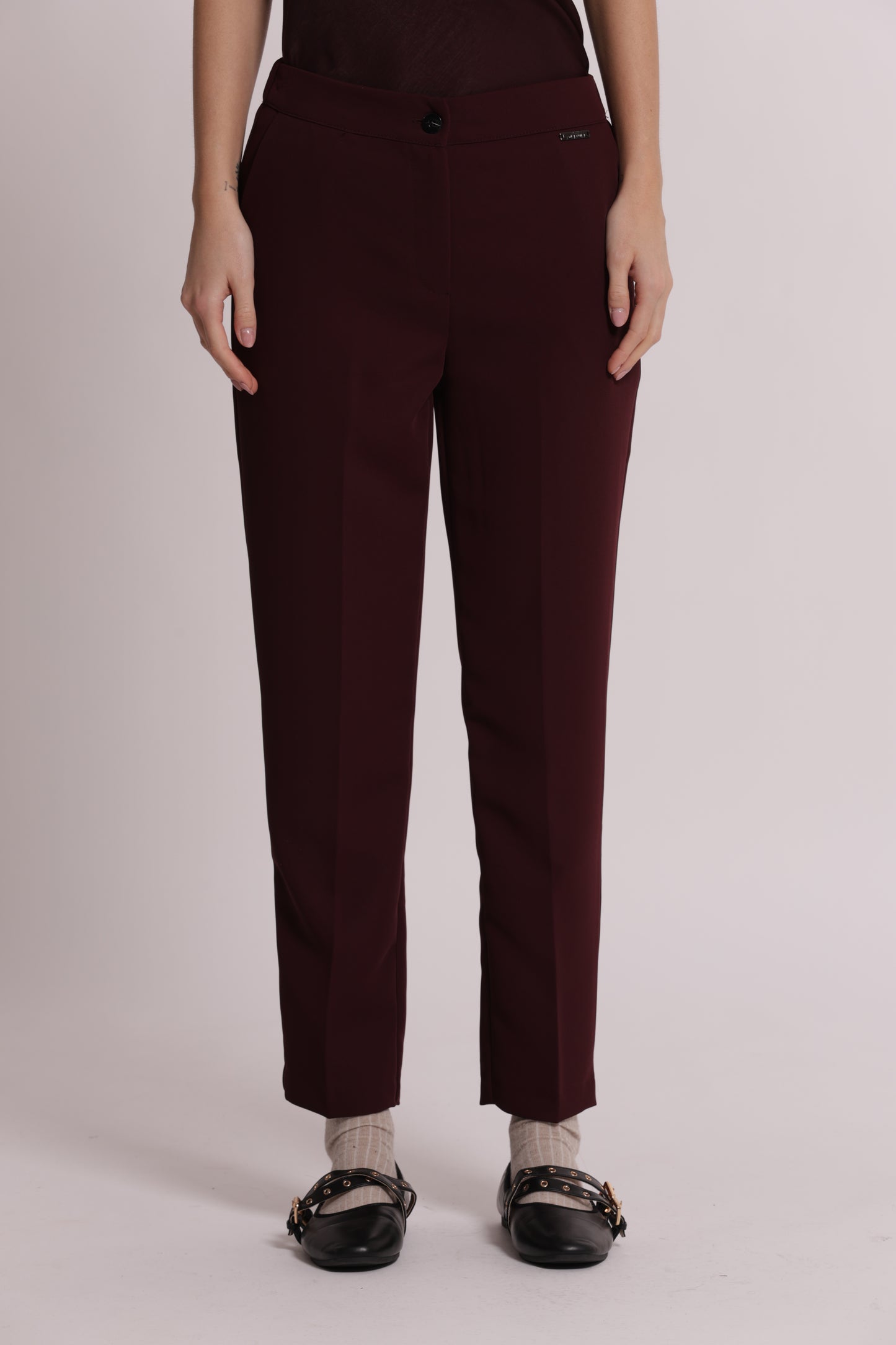 PANTALONE SIGARETTA CON ELASTICO DIETRO
