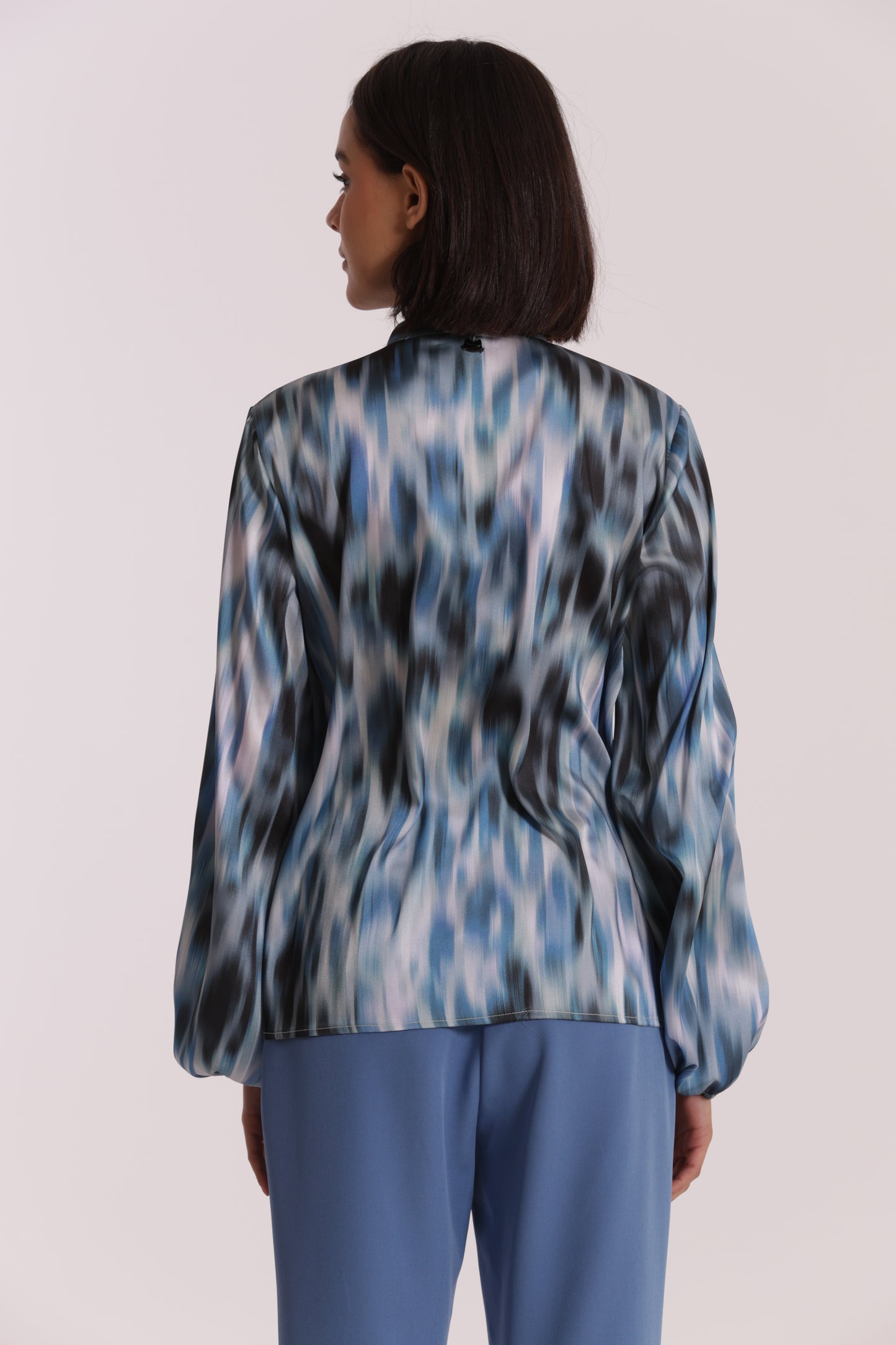 BLUSA CON CRAVATTINO FANTASIA FUSION