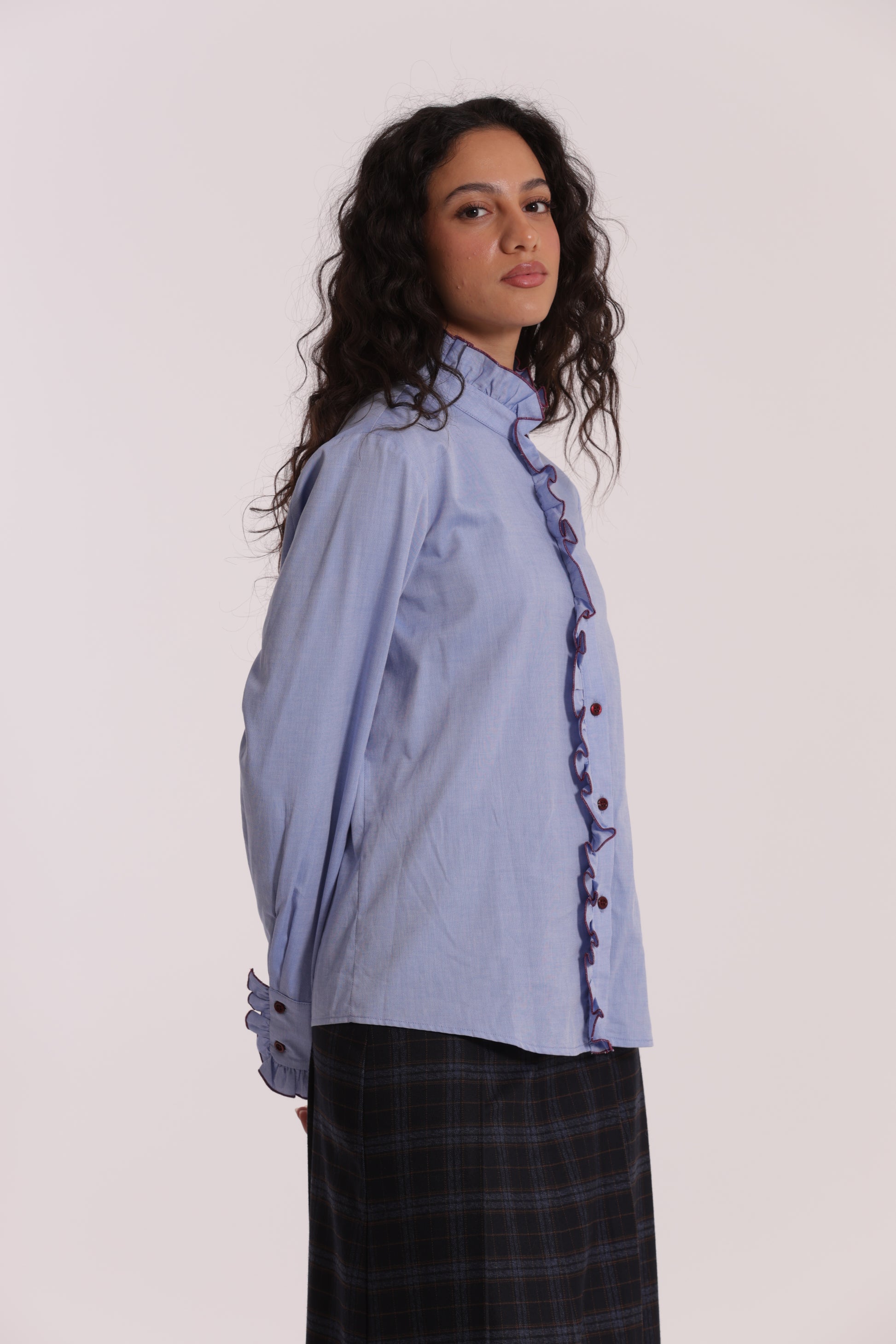 CAMICIA CON DETTAGLI ROUCHES