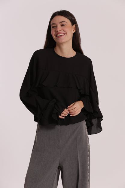 BLUSA CON ROUCHES