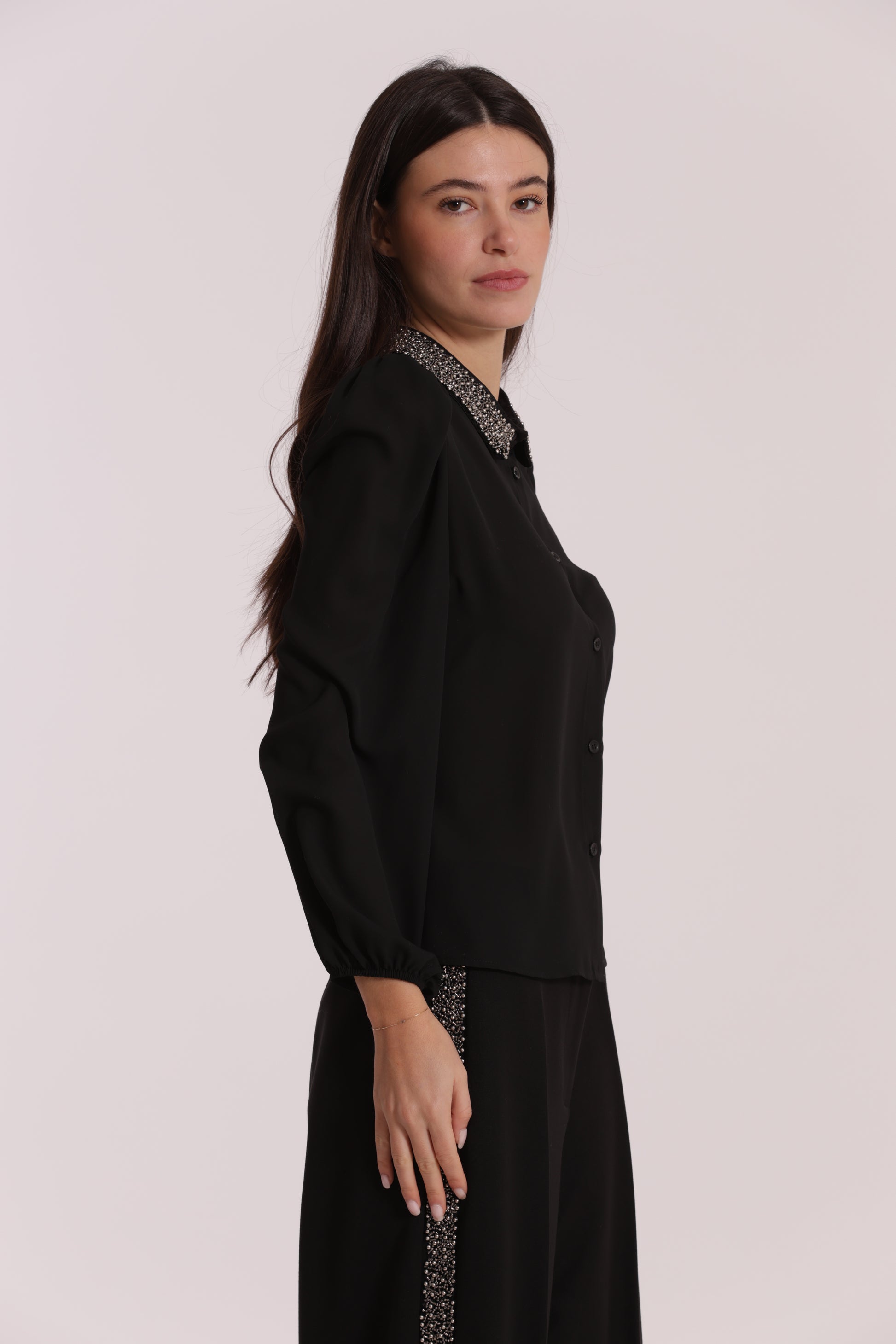 CAMICIA CON COLLO RICAMATO