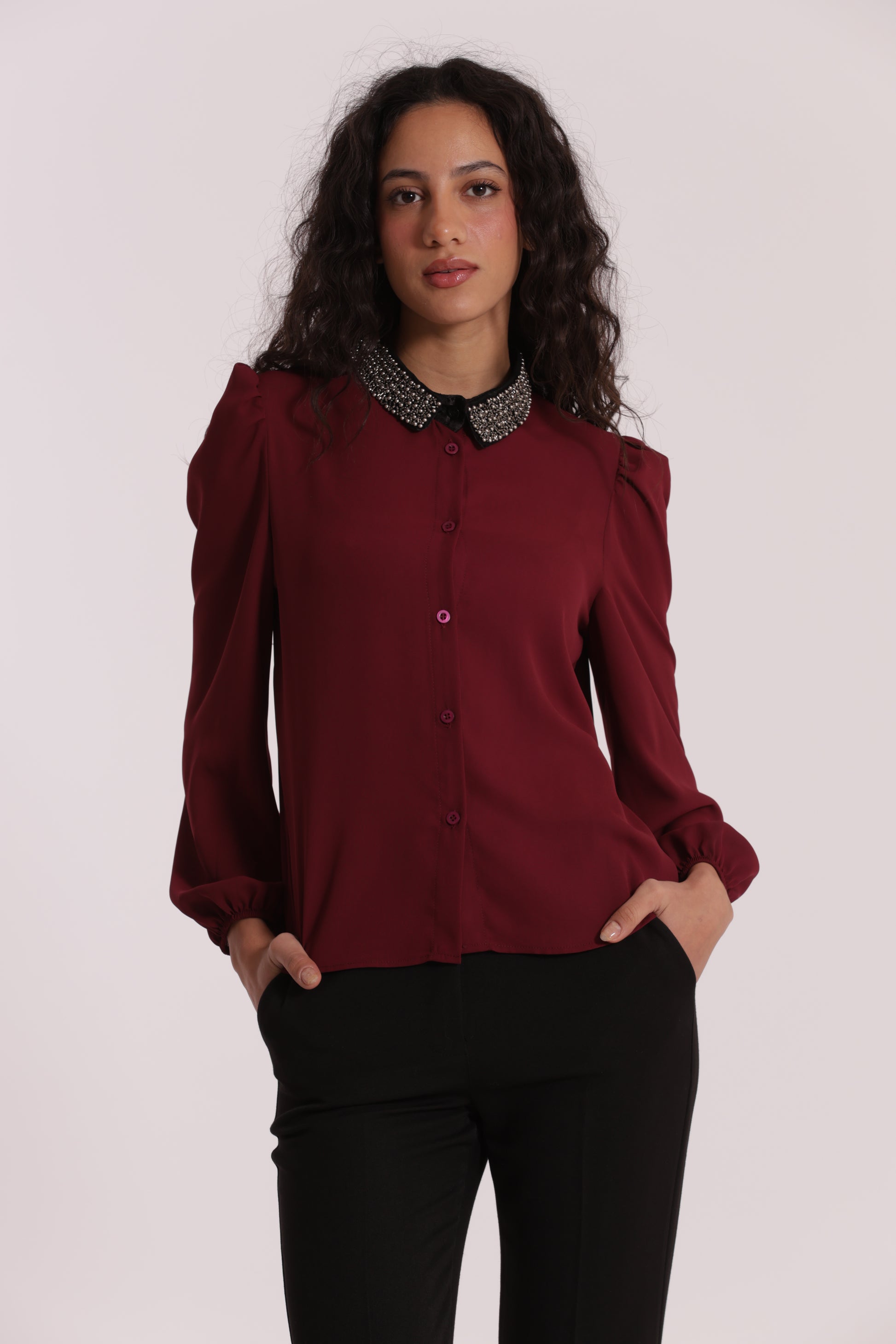 CAMICIA CON COLLO RICAMATO