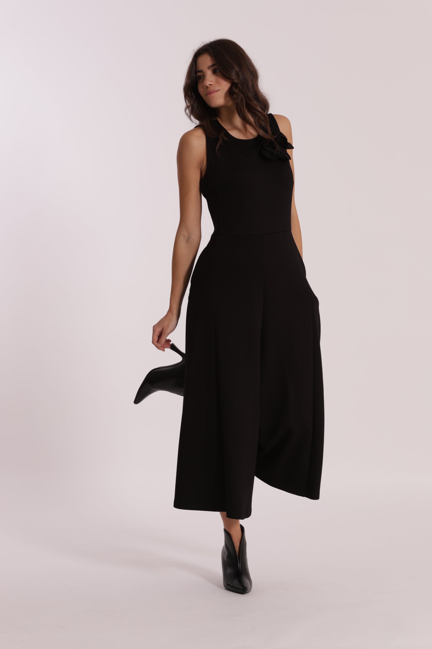 TUTA IN NEOPRENE CON FIORE