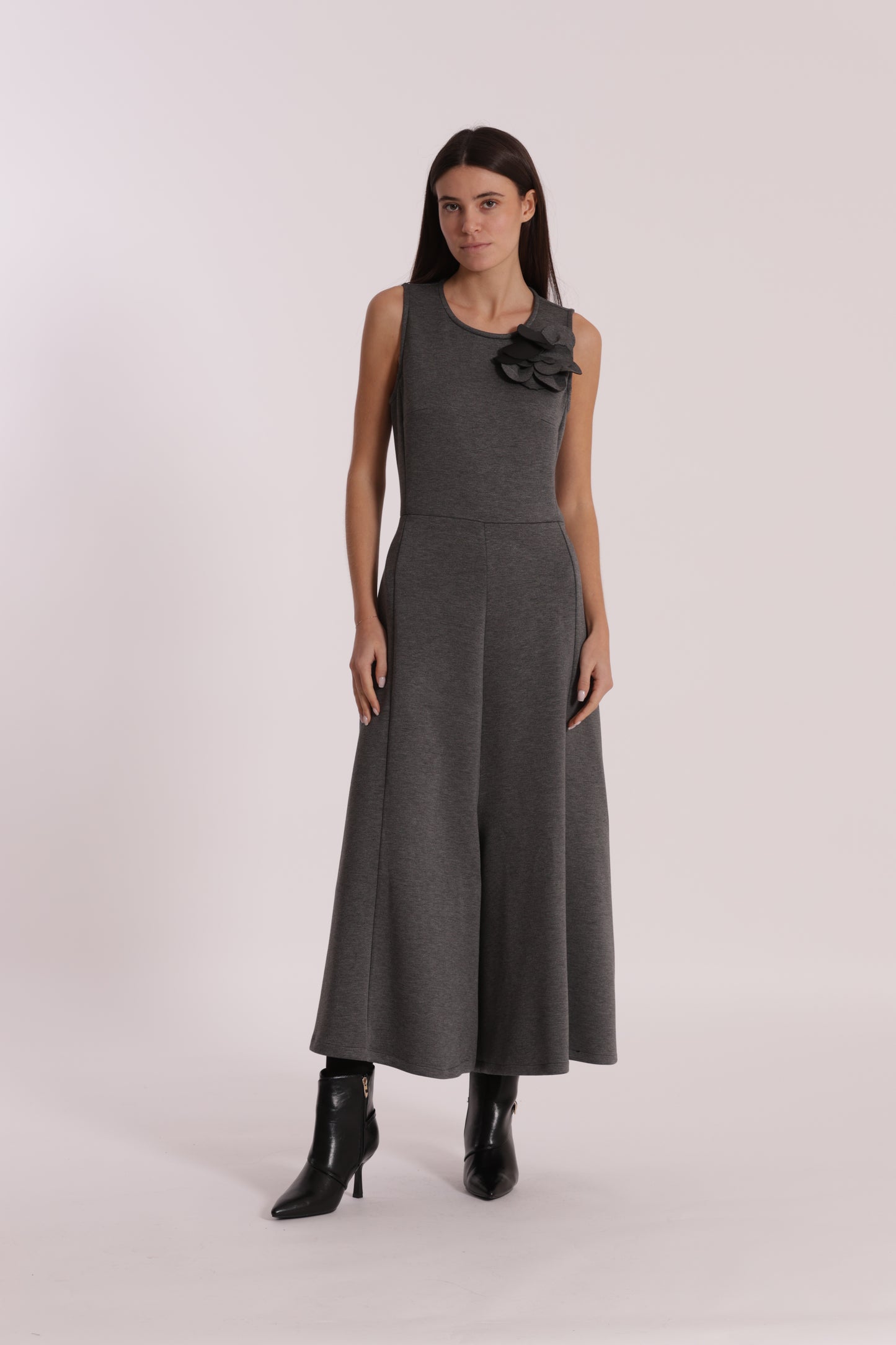 TUTA IN NEOPRENE CON FIORE