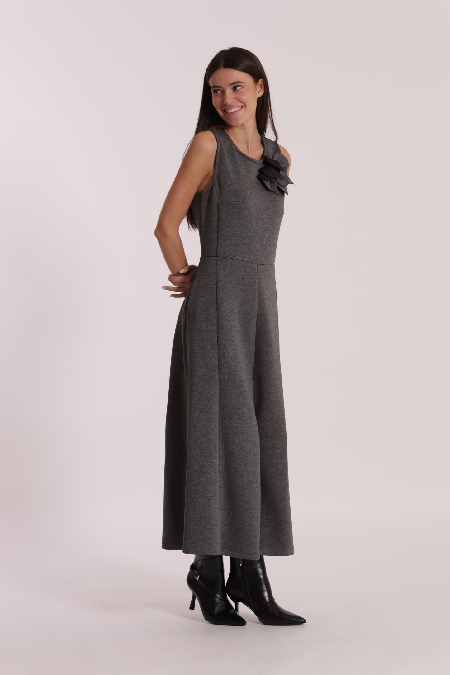 TUTA IN NEOPRENE CON FIORE