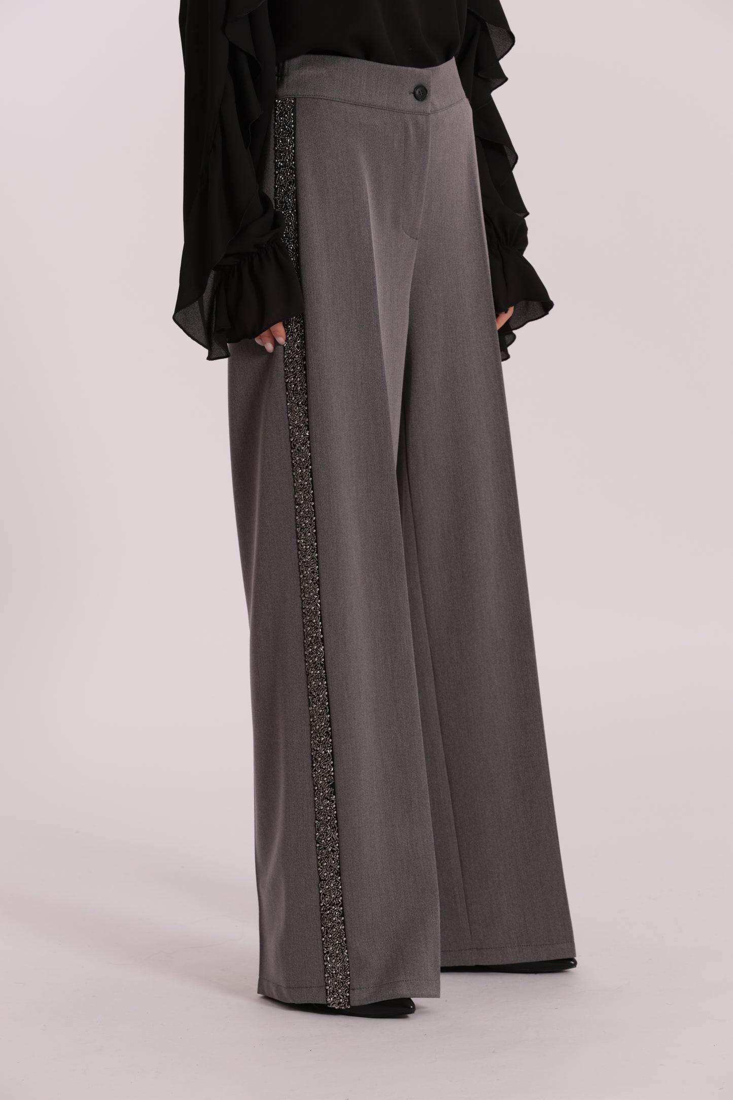 PANTALONE PALAZZO CON PASSAMANERIA RICAMATA