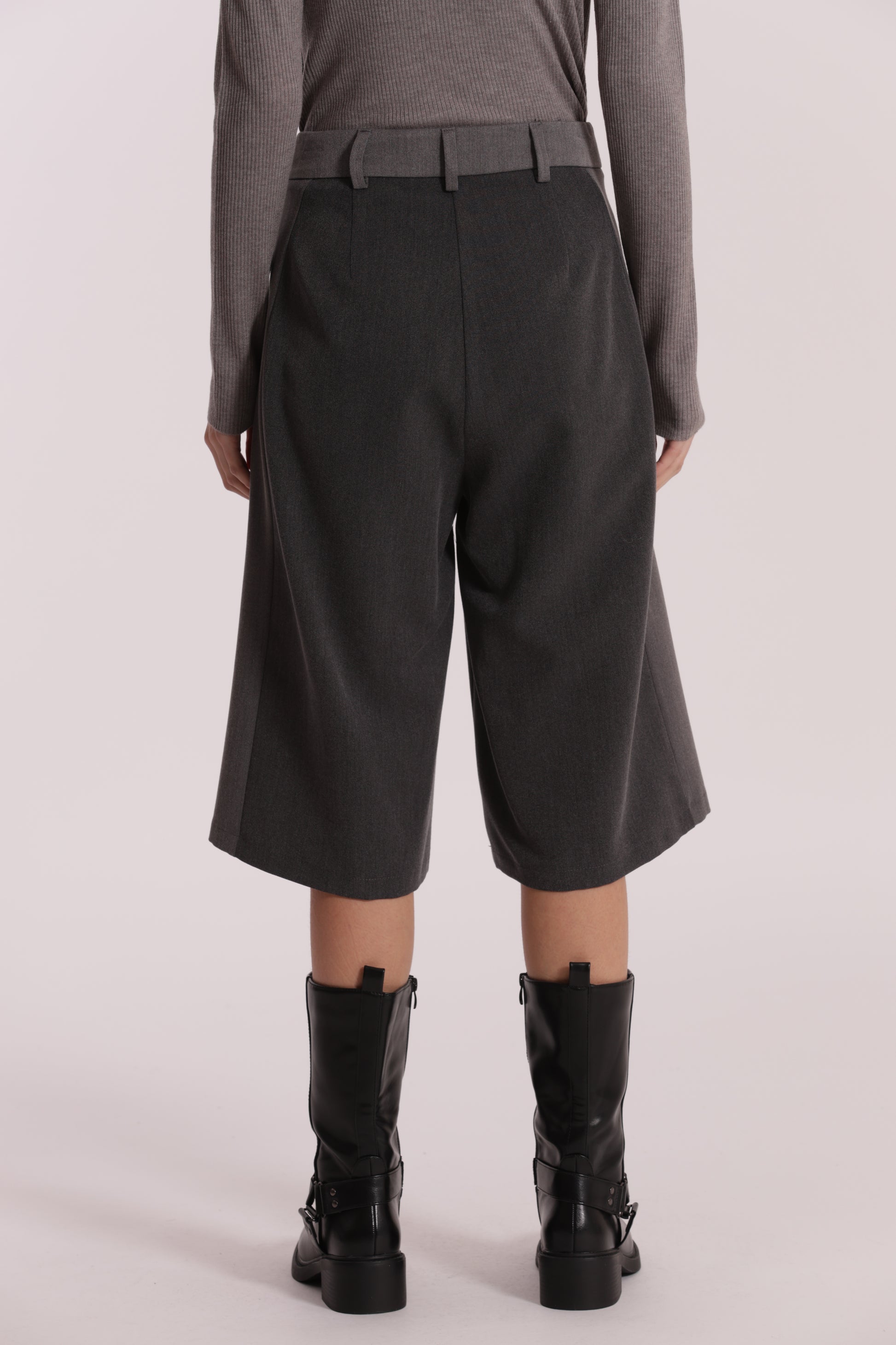 PANTALONE BERMUDA COLOR BLOCK