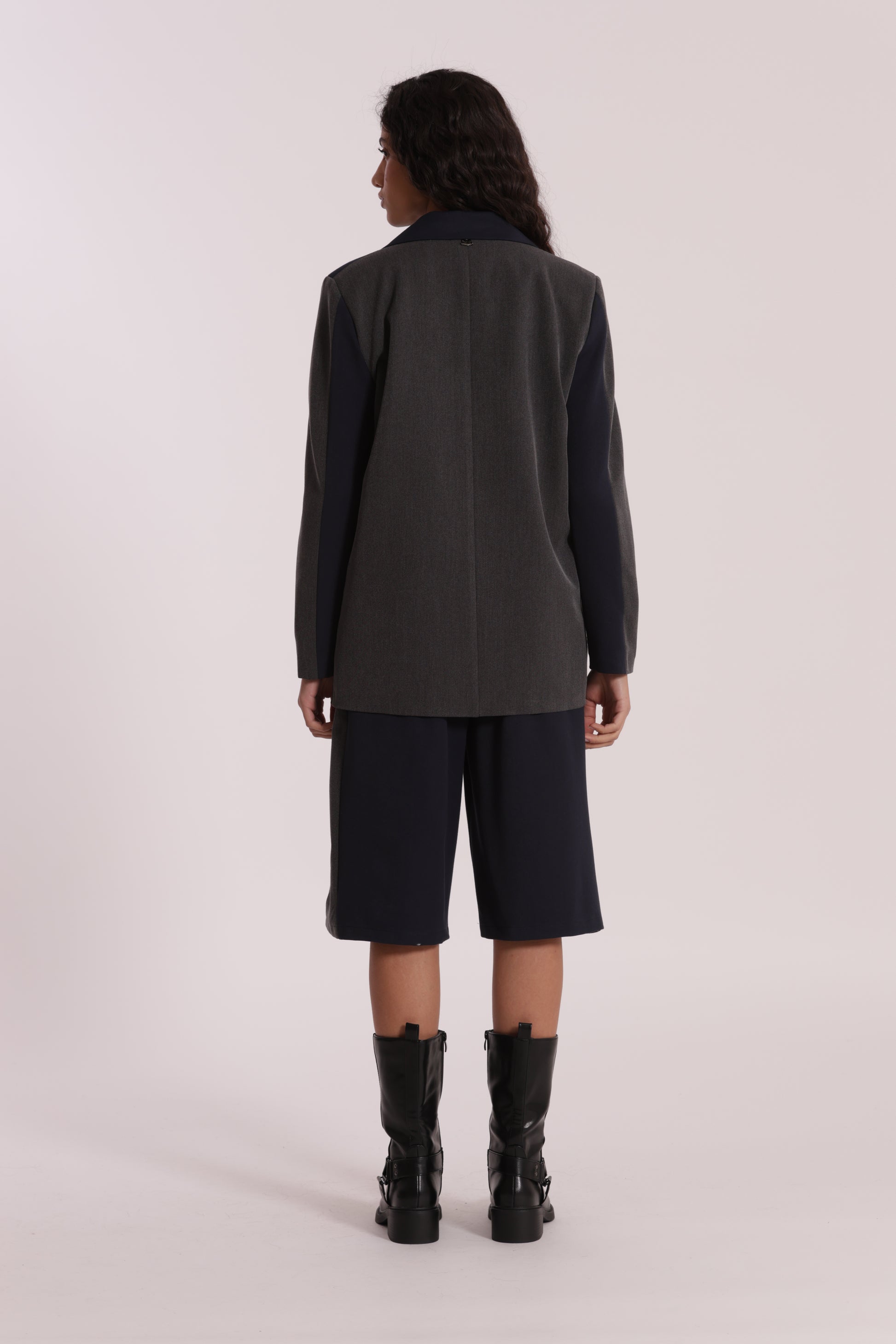 PANTALONE BERMUDA COLOR BLOCK