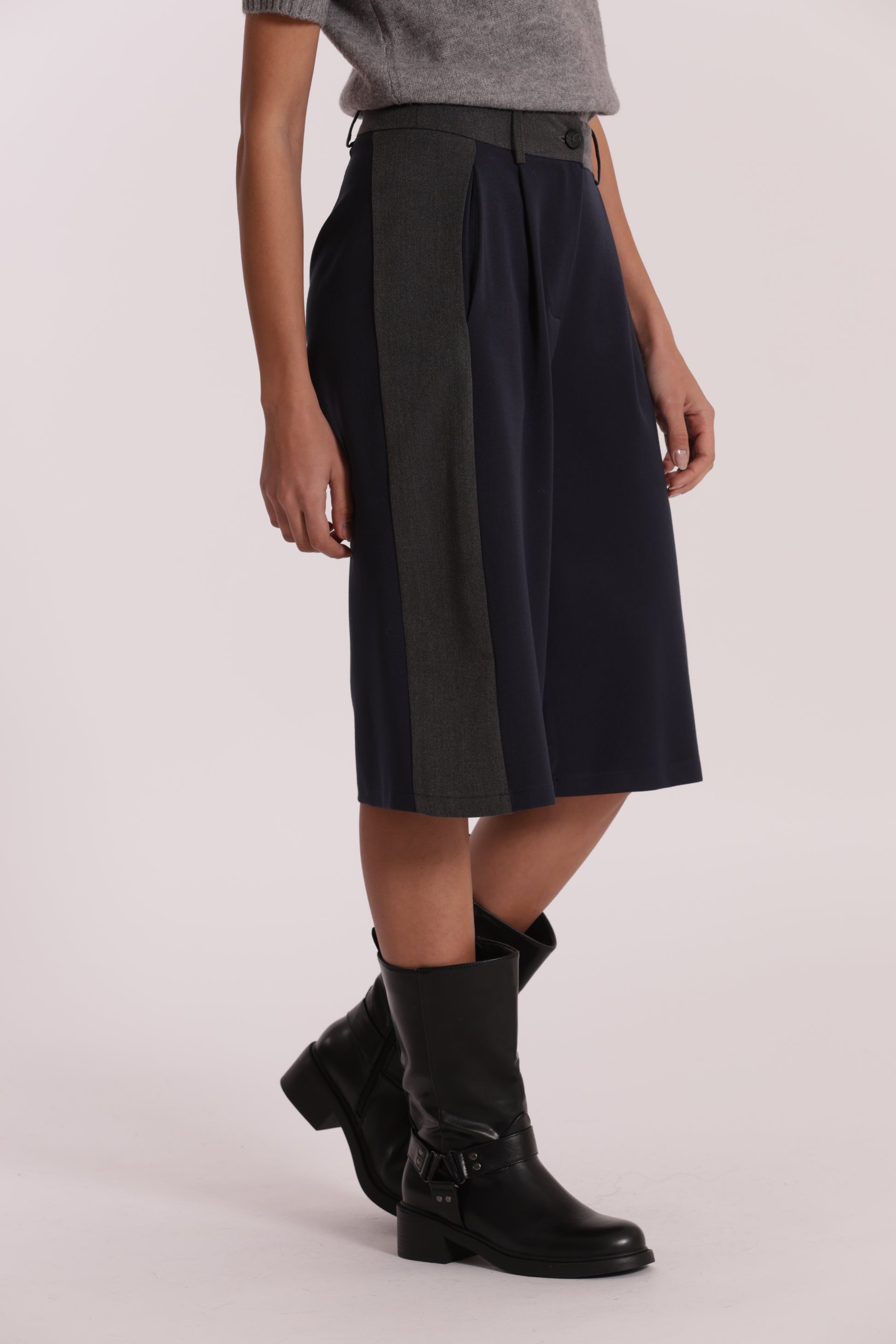 PANTALONE BERMUDA COLOR BLOCK