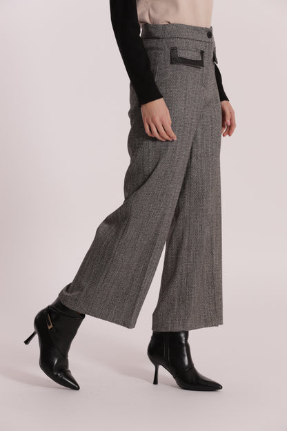 PANTALONE CROPPED TESSUTO SPIGATO DETTAGLI IN SIMIL PELLE