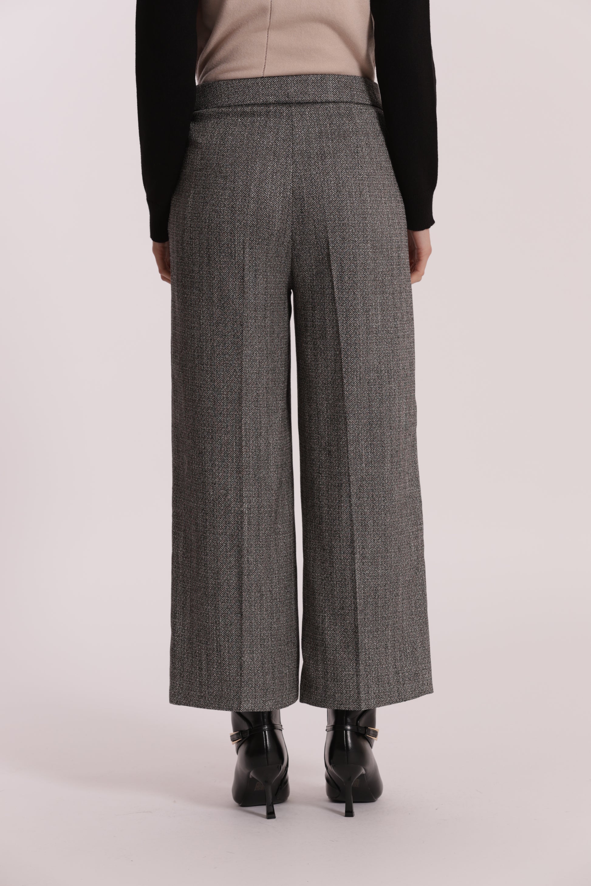 PANTALONE CROPPED TESSUTO SPIGATO DETTAGLI IN SIMIL PELLE