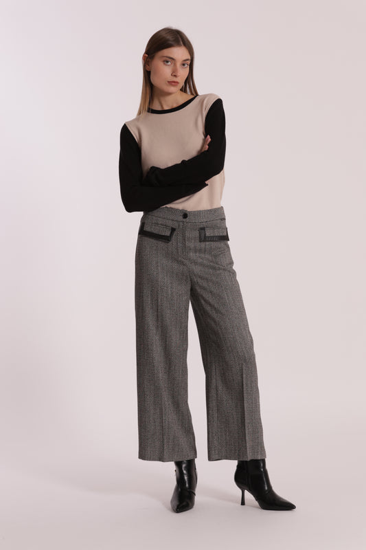 PANTALONE CROPPED TESSUTO SPIGATO DETTAGLI IN SIMIL PELLE