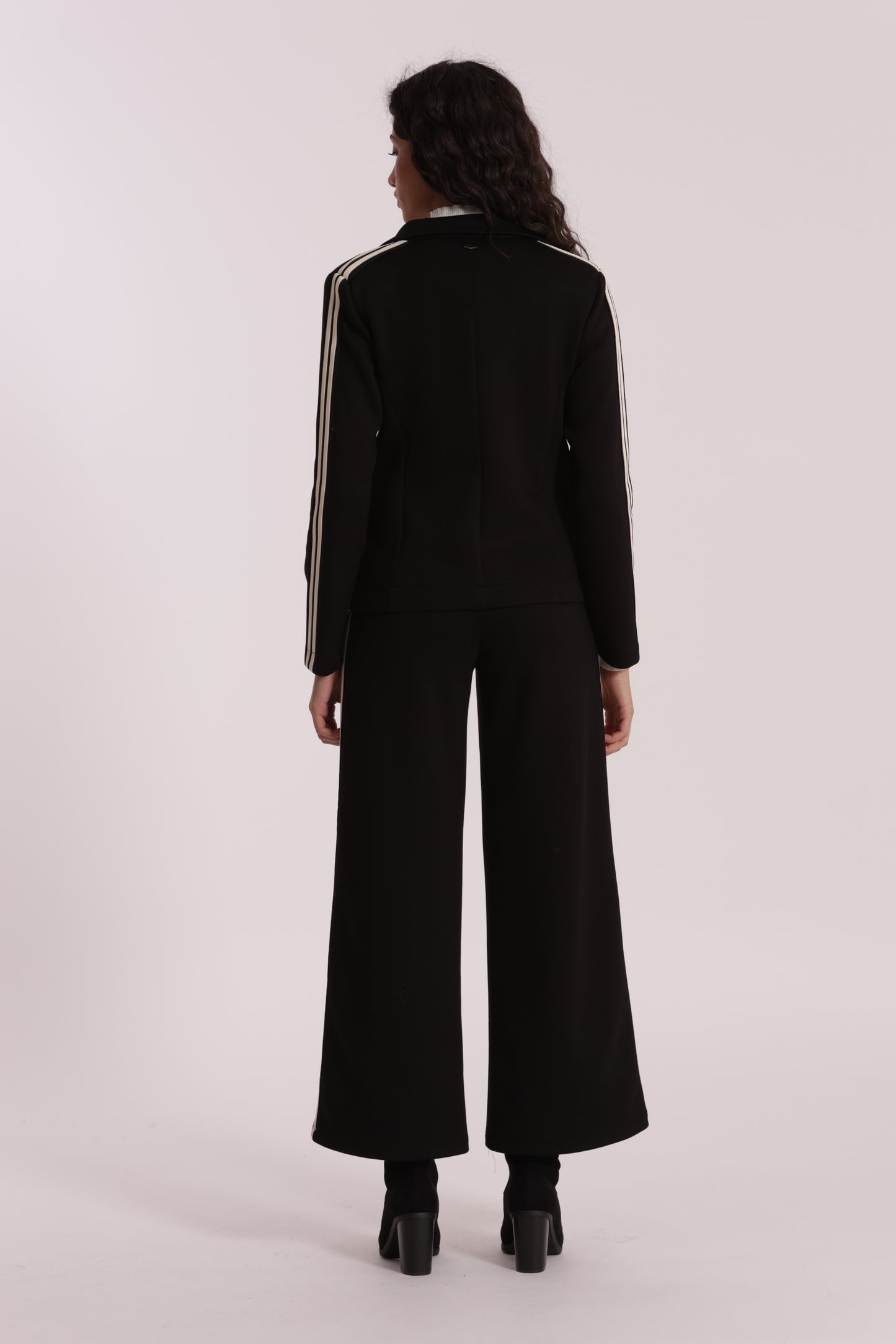 PANTALONE PALAZZO IN NEOPRENE CON PASSAMNERIA