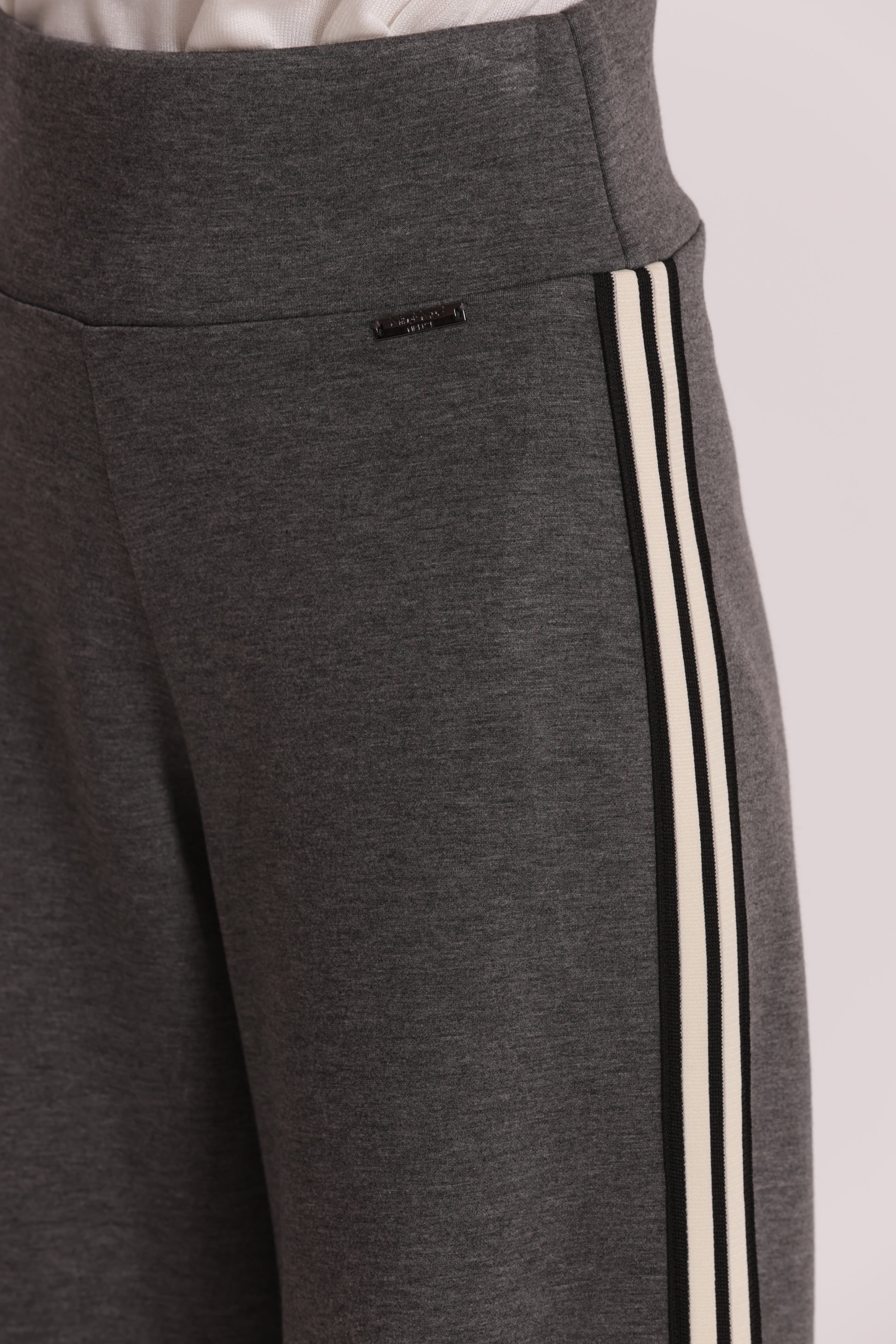 PANTALONE PALAZZO IN NEOPRENE CON PASSAMNERIA