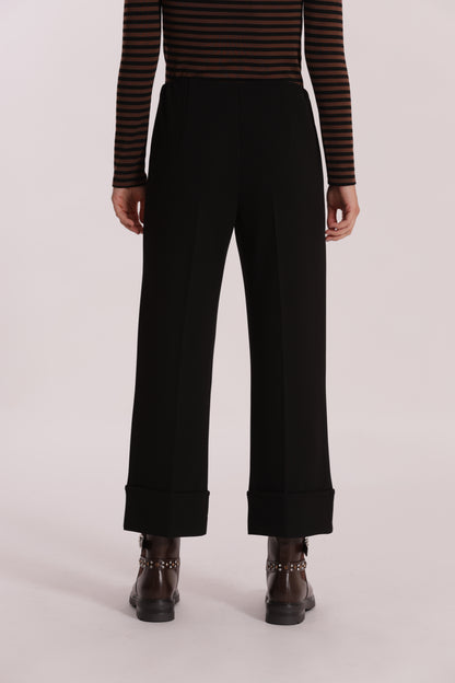 PANTALONE CROPPED CON RISVOLTO IN CREPE