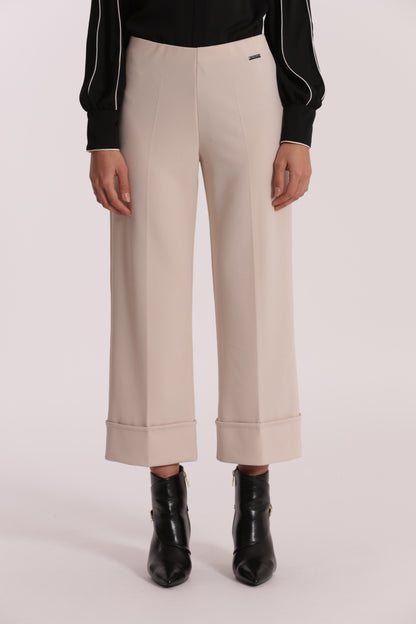PANTALONE CROPPED CON RISVOLTO IN CREPE