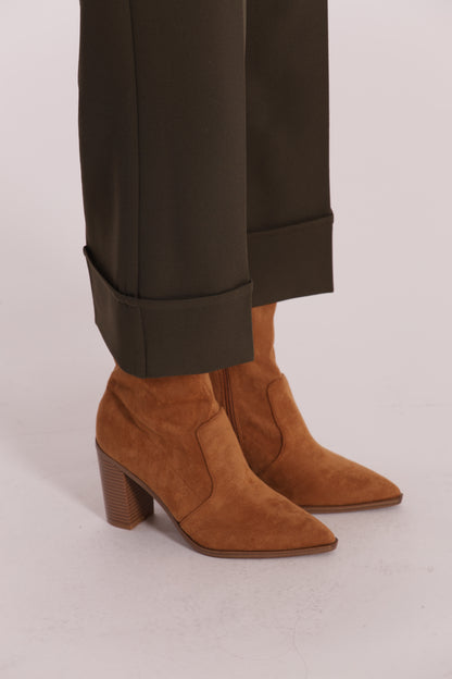 PANTALONE CROPPED CON RISVOLTO IN CREPE