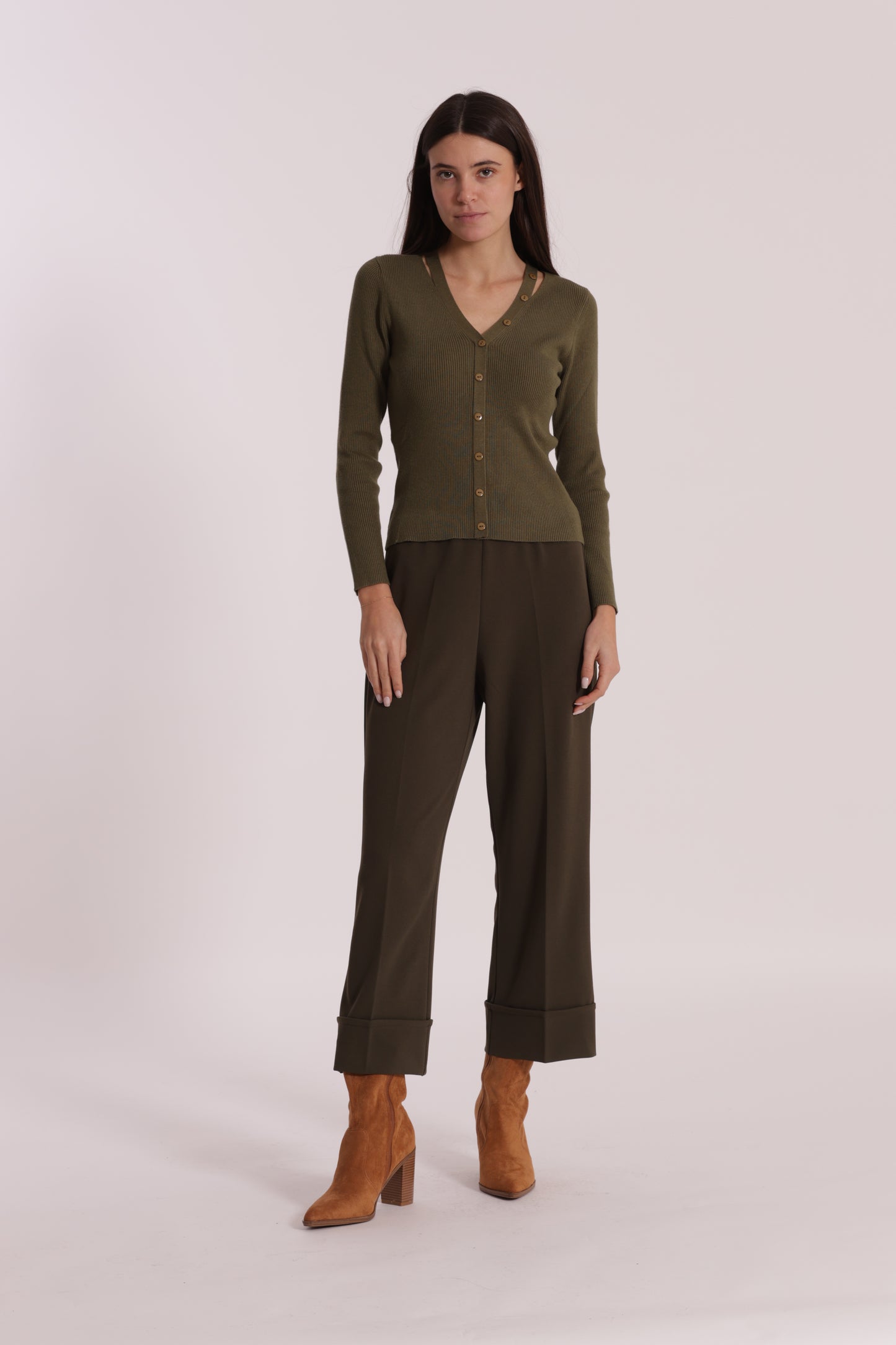 PANTALONE CROPPED CON RISVOLTO IN CREPE