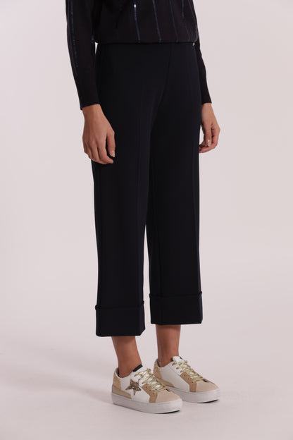 PANTALONE CROPPED CON RISVOLTO IN CREPE