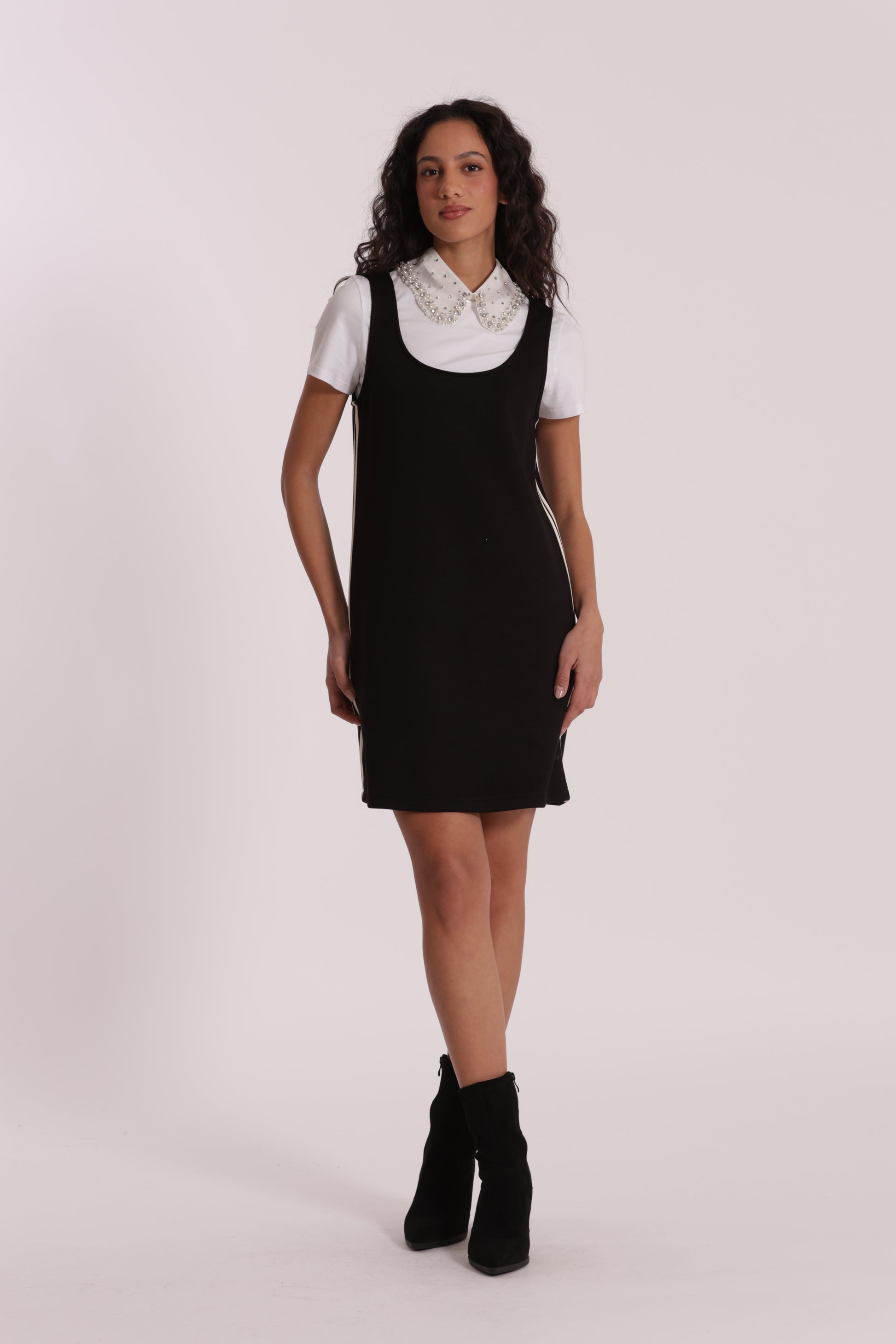 ABITO CORTO IN NEOPRENE CON PASSAMANERIA