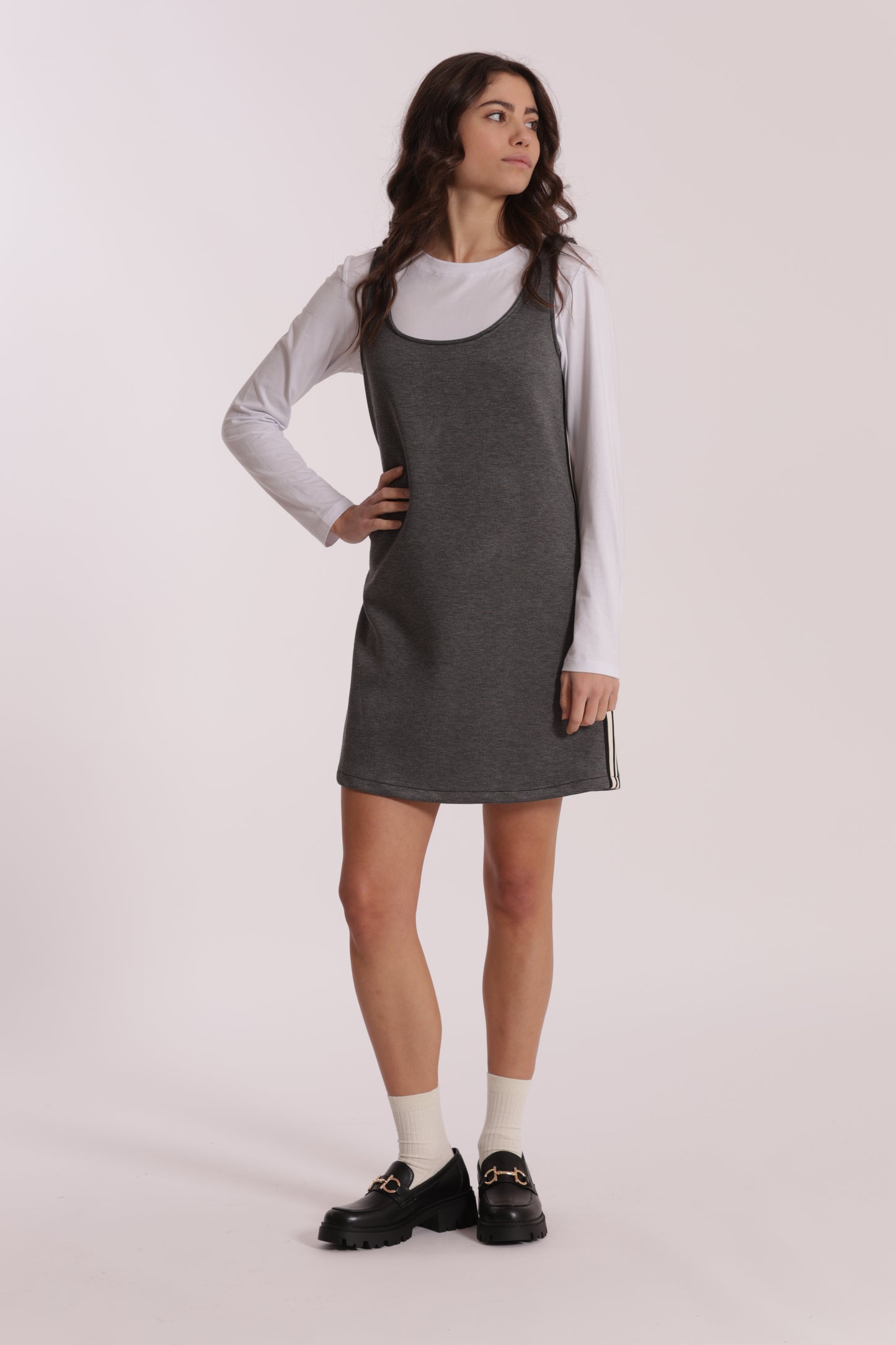 ABITO CORTO IN NEOPRENE CON PASSAMANERIA