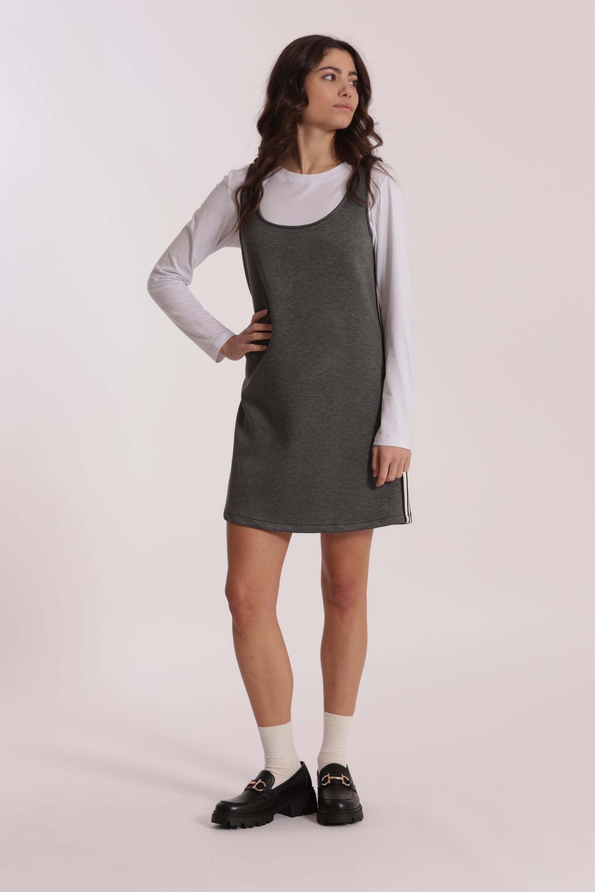 ABITO CORTO IN NEOPRENE CON PASSAMANERIA