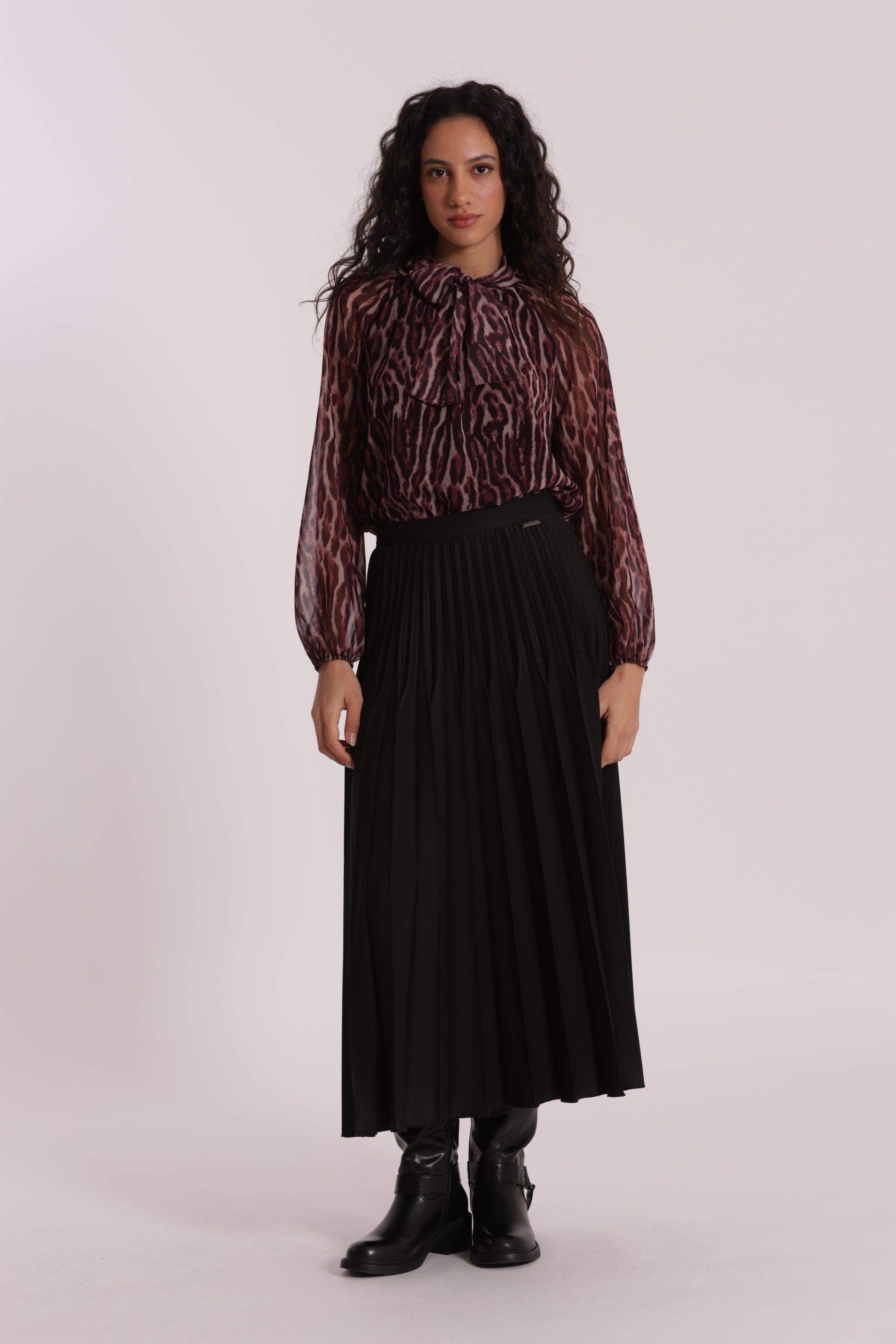 GONNA LONGUETTE IN POLYVISCOSA PLISSE