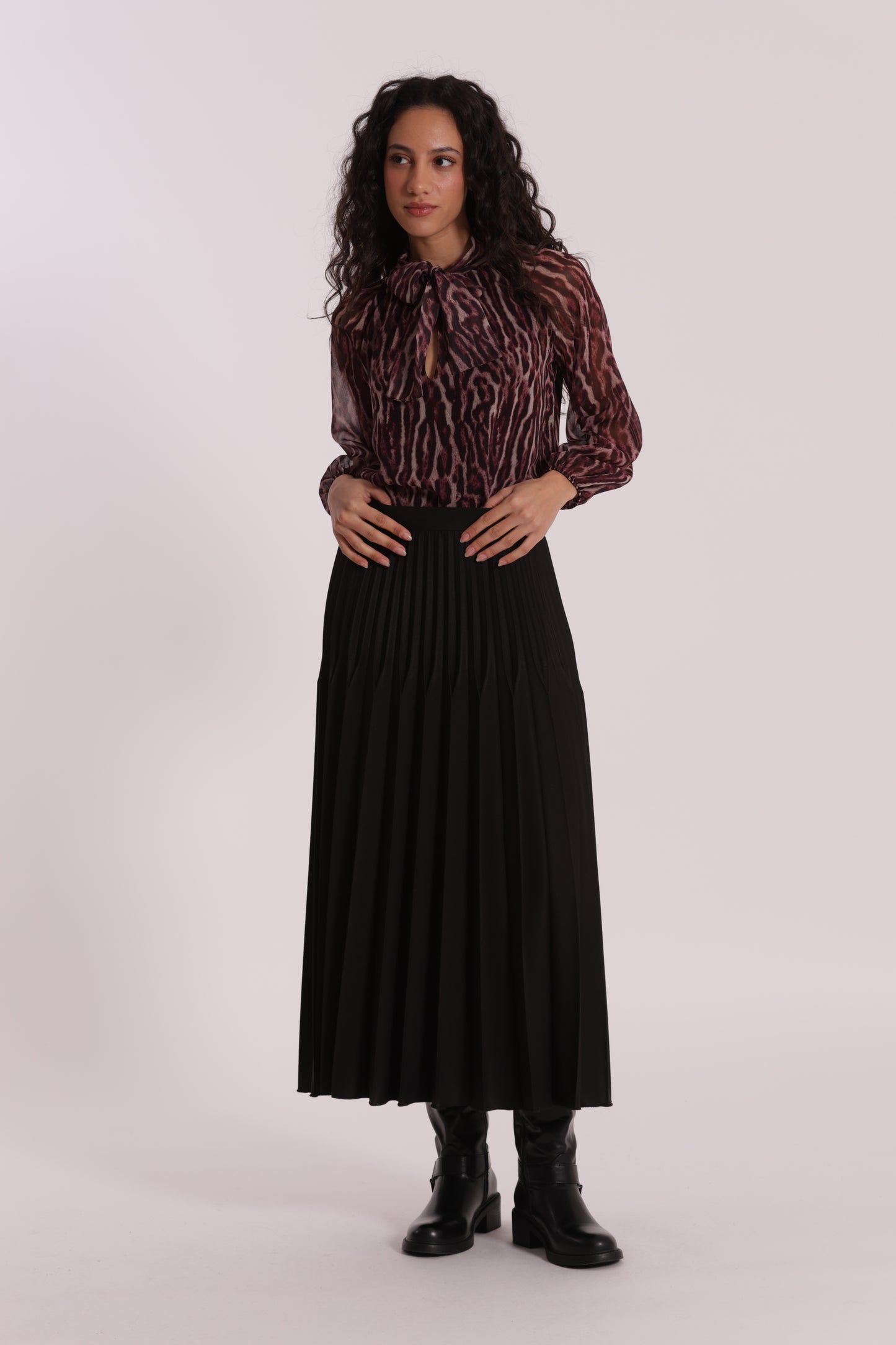 GONNA LONGUETTE IN POLYVISCOSA PLISSE