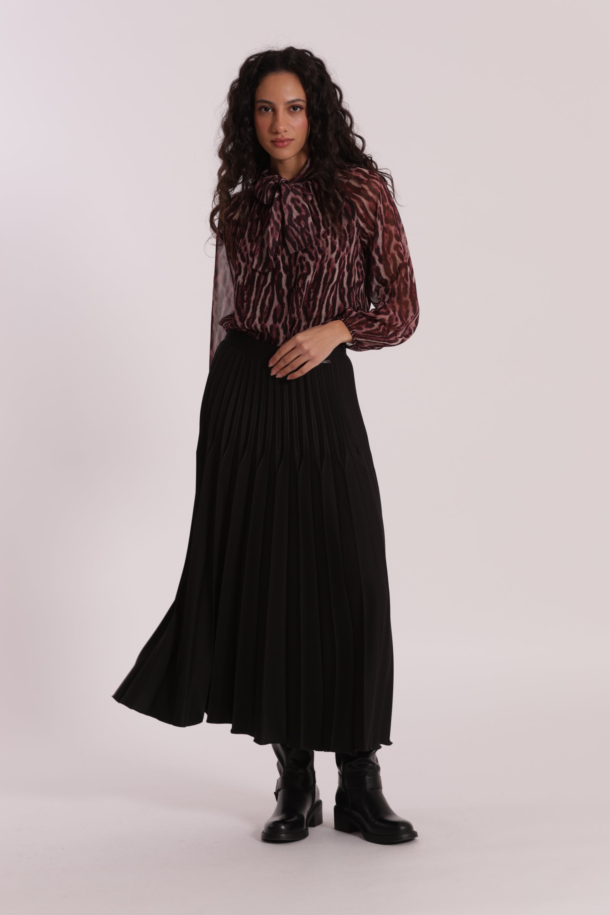 GONNA LONGUETTE IN POLYVISCOSA PLISSE