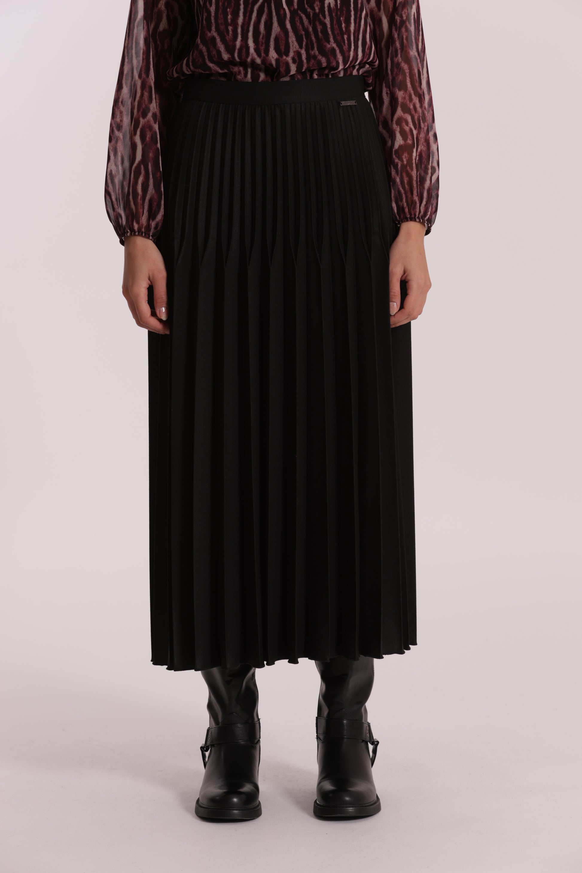 GONNA LONGUETTE IN POLYVISCOSA PLISSE