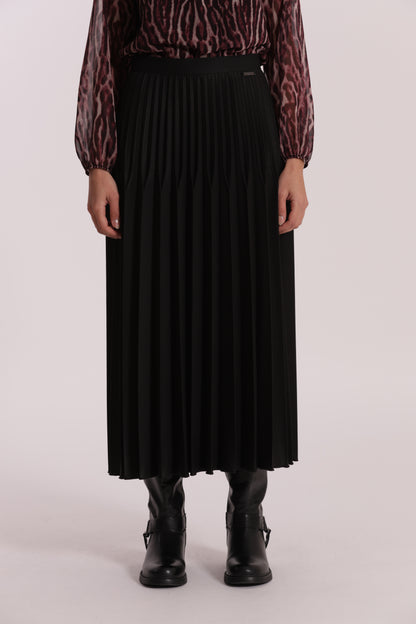 GONNA LONGUETTE IN POLYVISCOSA PLISSE