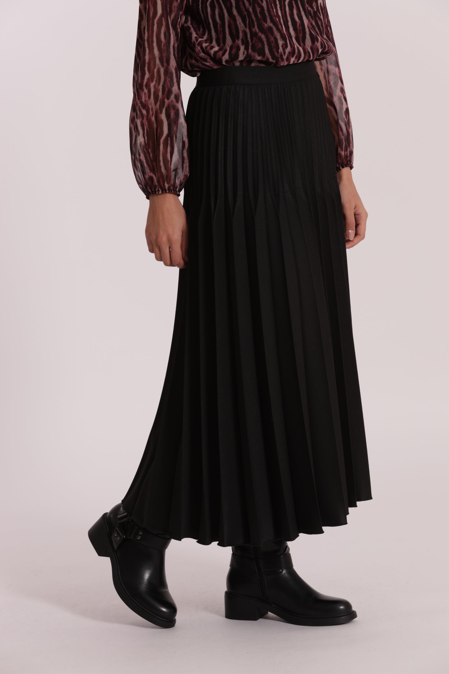 GONNA LONGUETTE IN POLYVISCOSA PLISSE