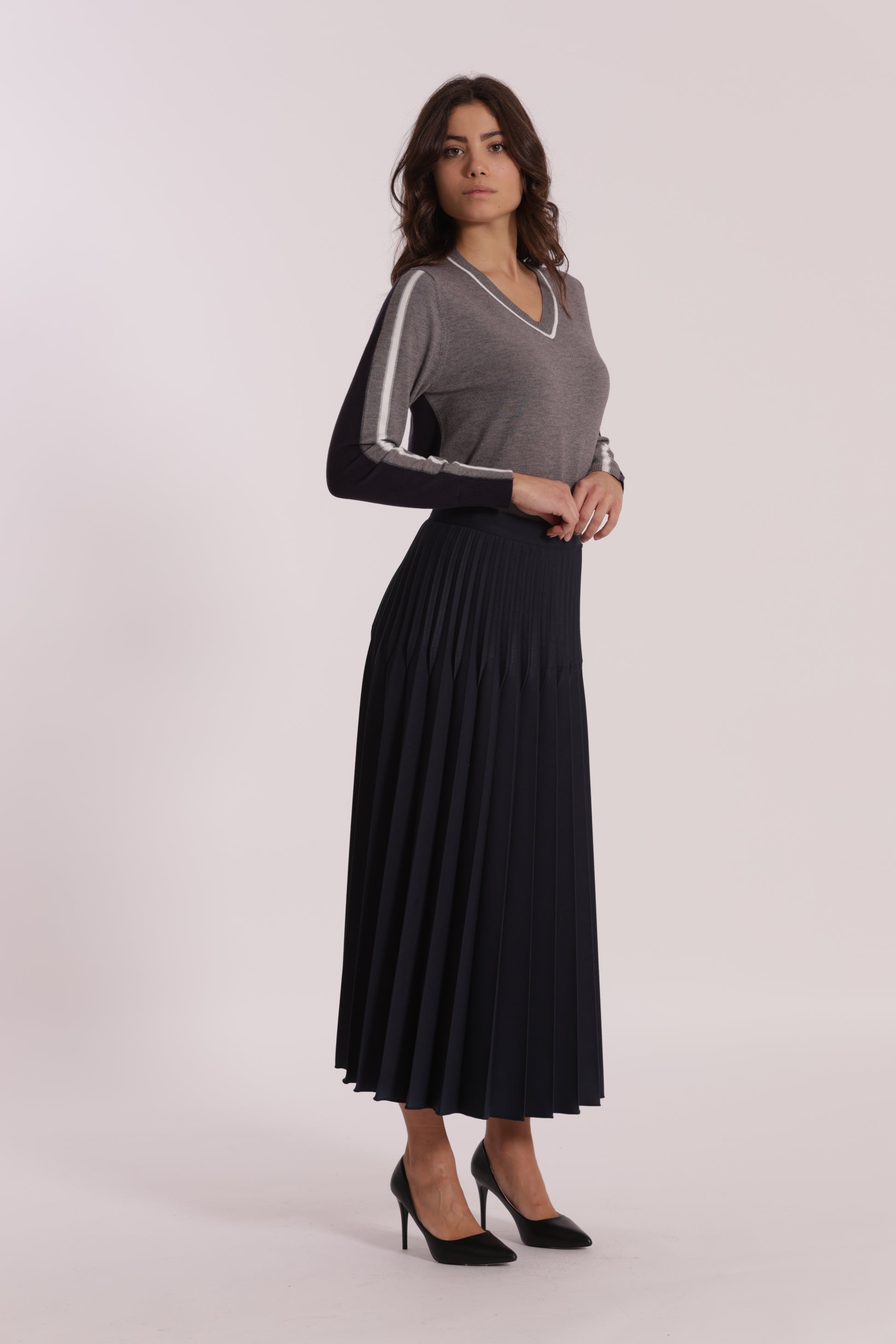 GONNA LONGUETTE IN POLYVISCOSA PLISSE