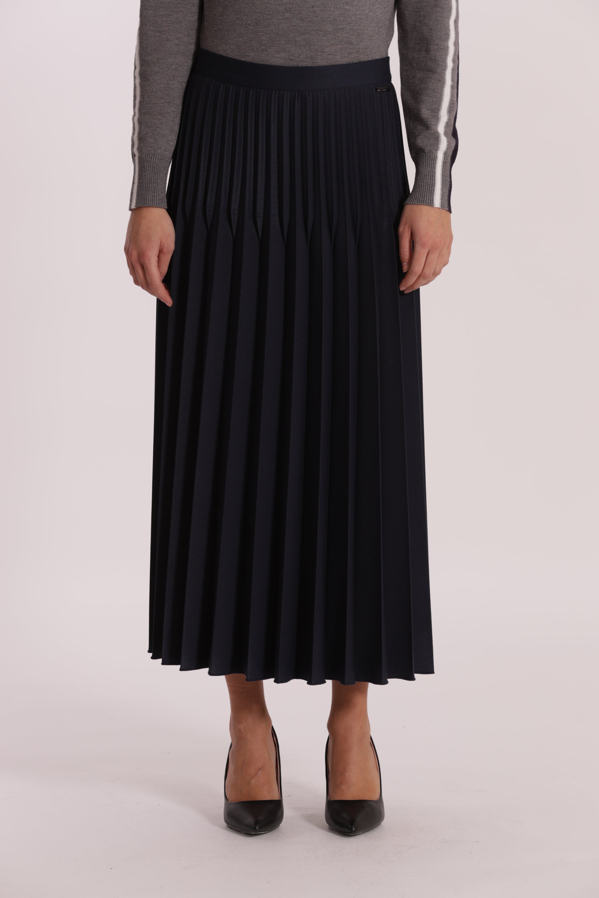 GONNA LONGUETTE IN POLYVISCOSA PLISSE