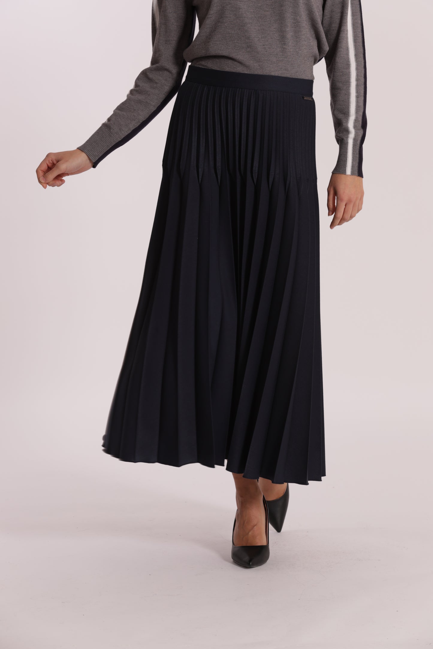 GONNA LONGUETTE IN POLYVISCOSA PLISSE