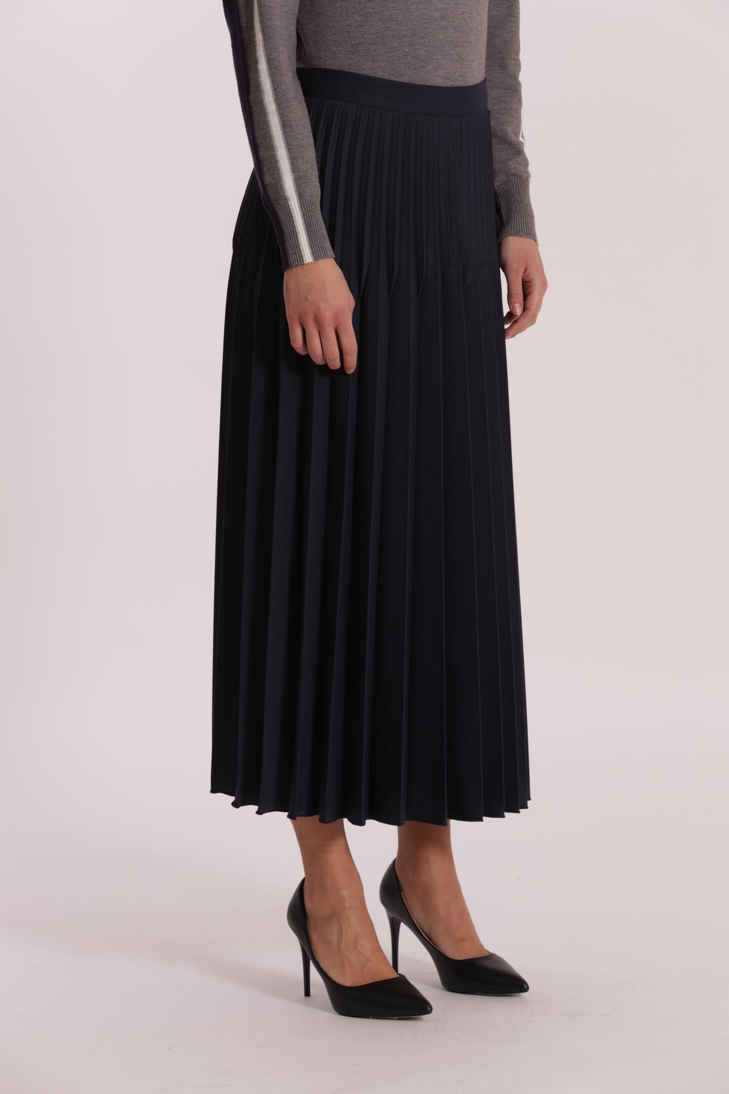 GONNA LONGUETTE IN POLYVISCOSA PLISSE