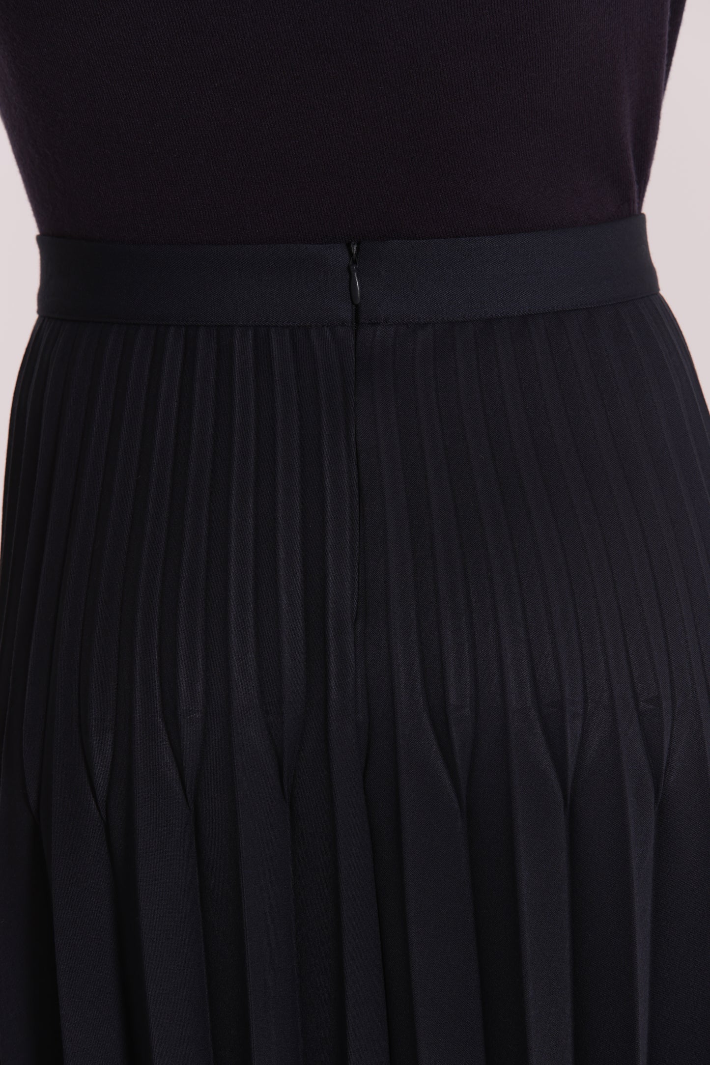 GONNA LONGUETTE IN POLYVISCOSA PLISSE