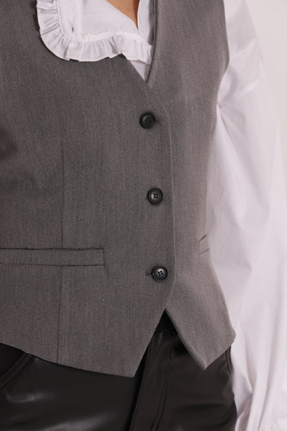 GILET CON PASSAMANERIA RICAMATA