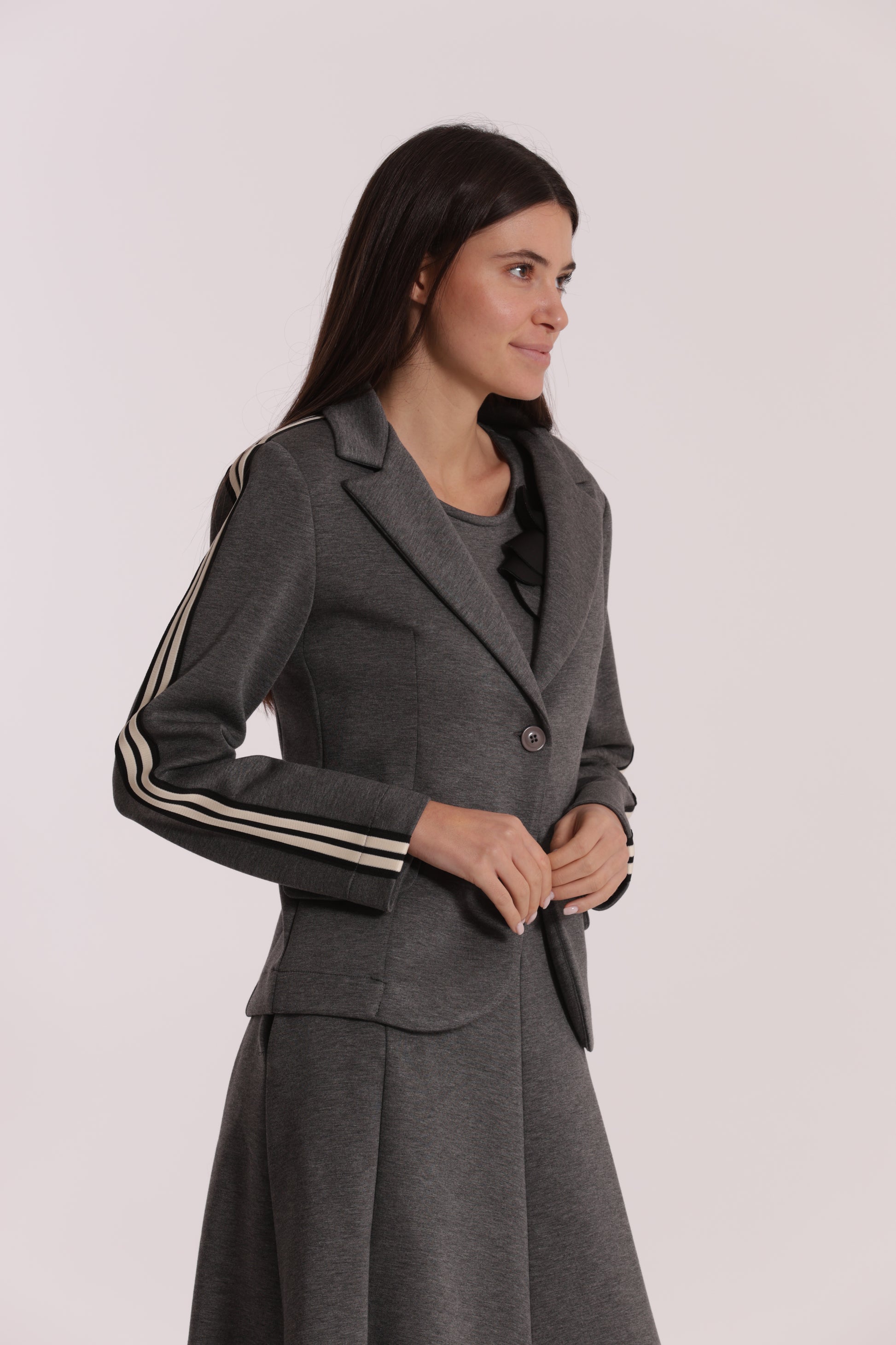 GIACCA CORTA IN NEOPRENE CON PASSAMANERIA