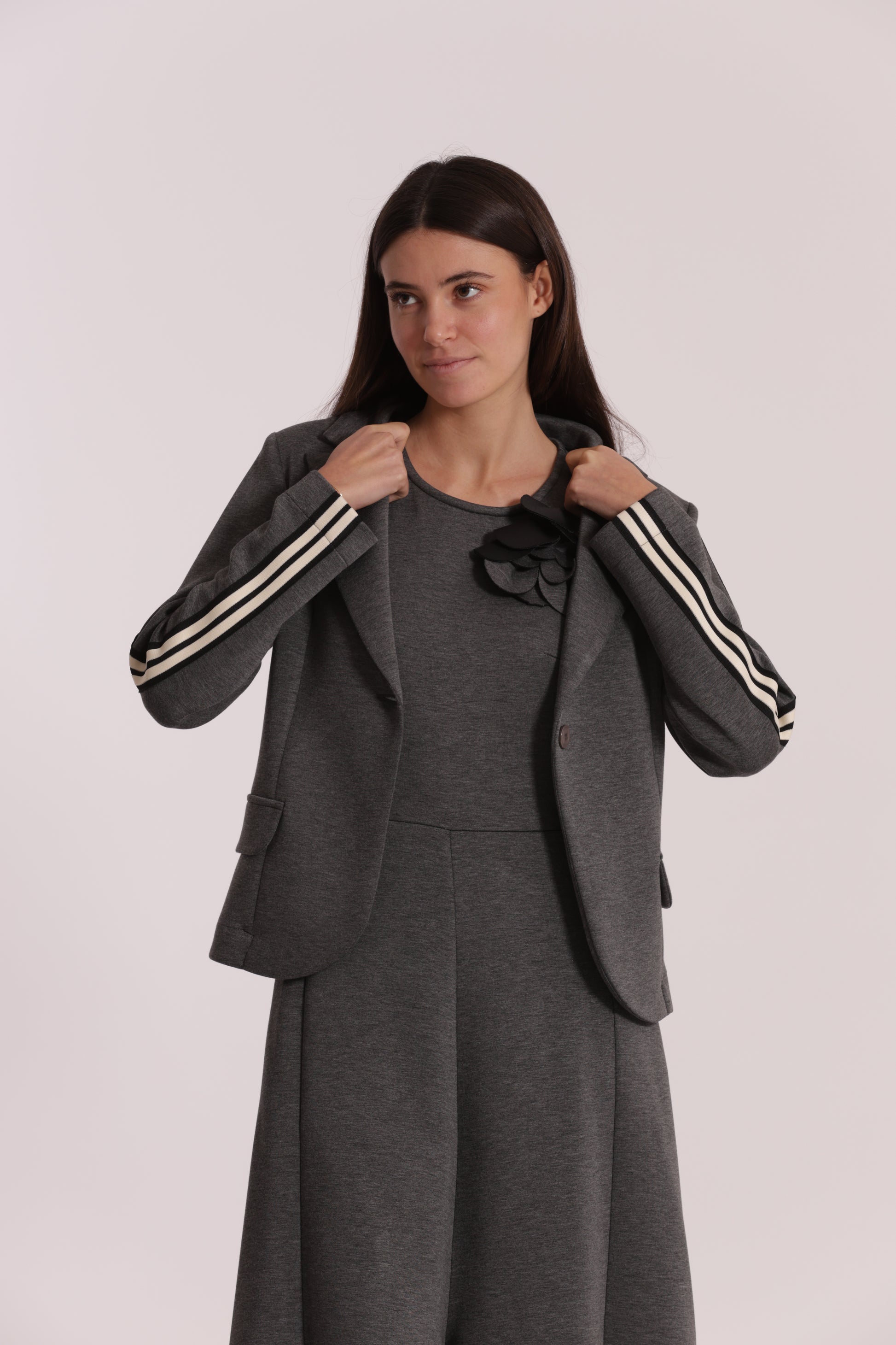 GIACCA CORTA IN NEOPRENE CON PASSAMANERIA