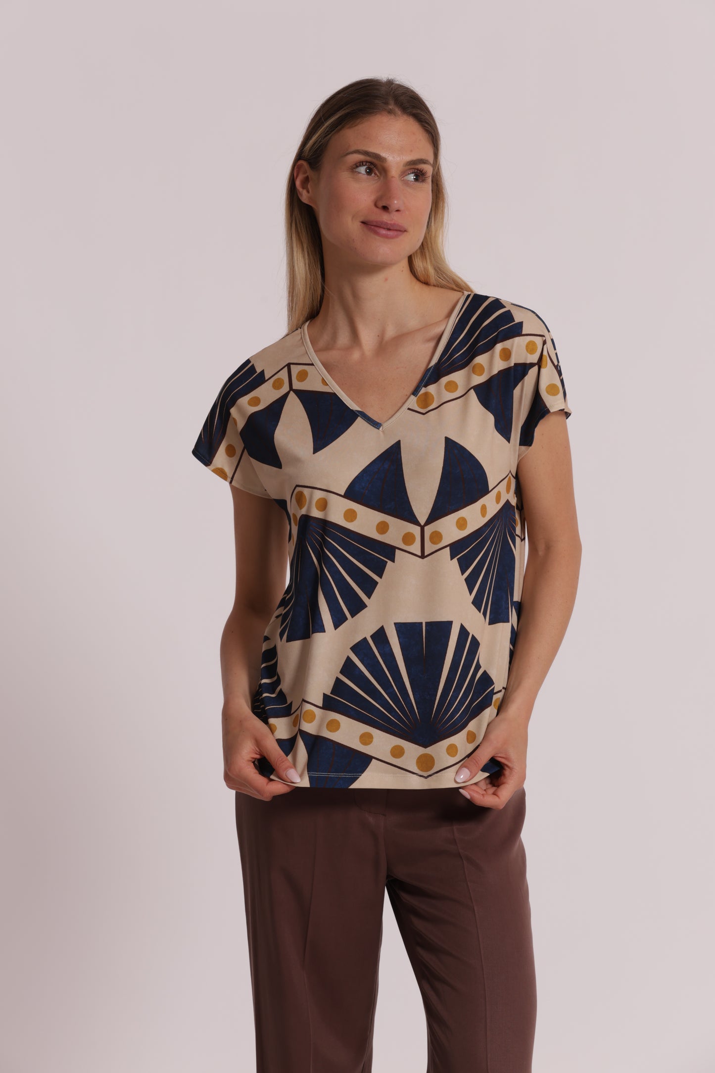 BLUSA A MANICHE CORTE IN ITY IN FANTASIA