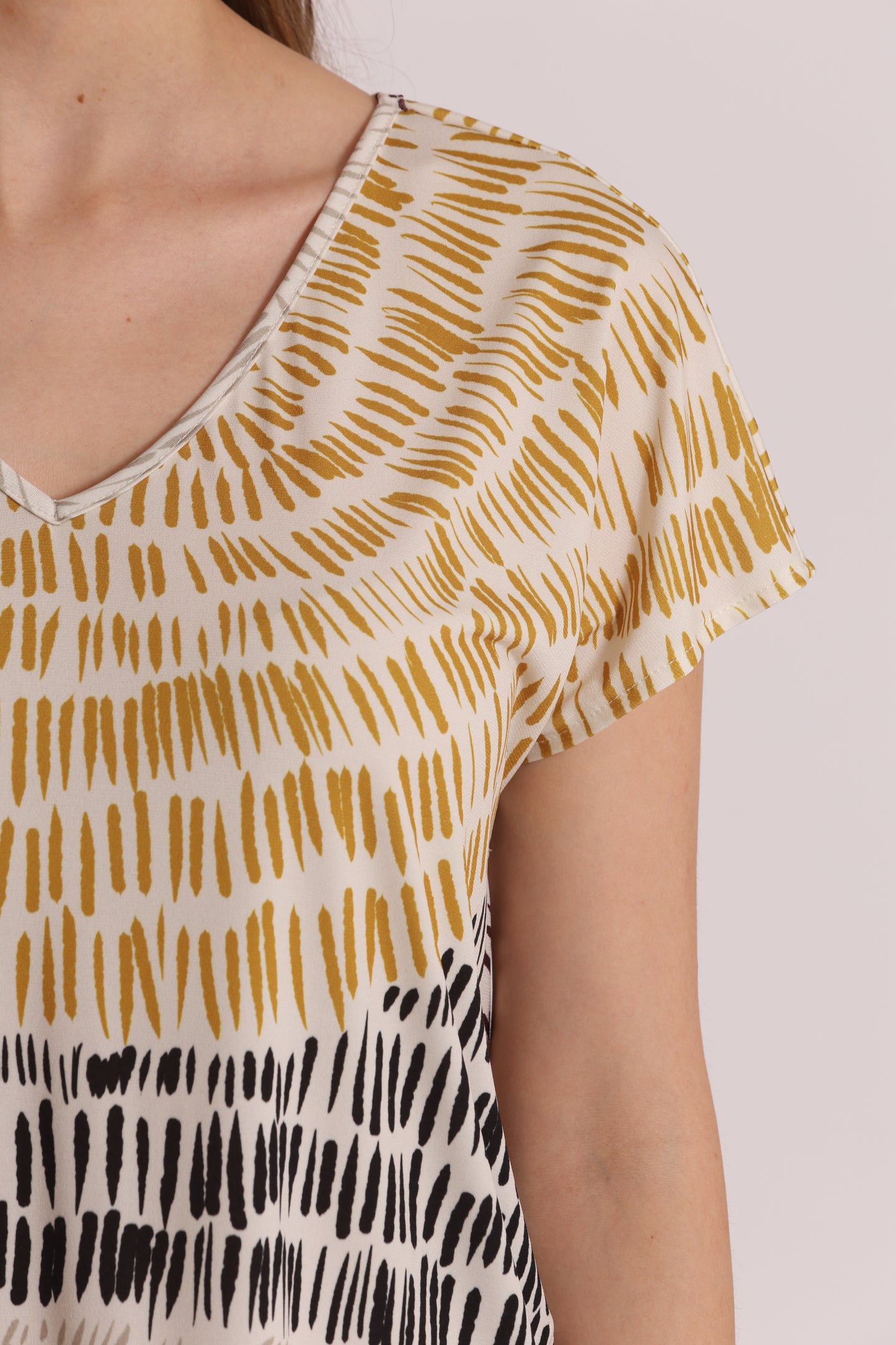 BLUSA A MANICHE CORTE IN ITY IN FANTASIA