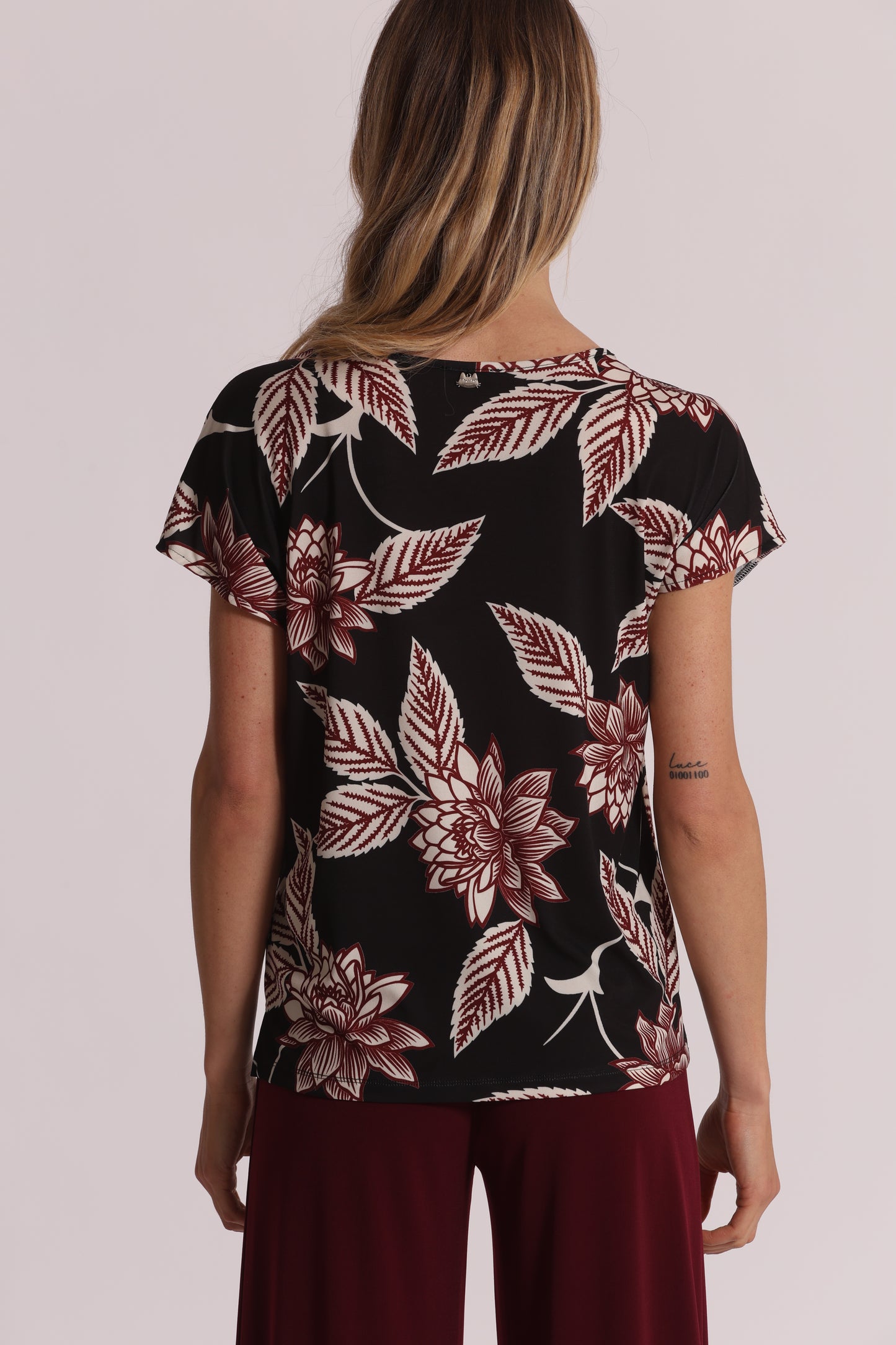 BLUSA A MANICHE CORTE IN ITY IN FANTASIA
