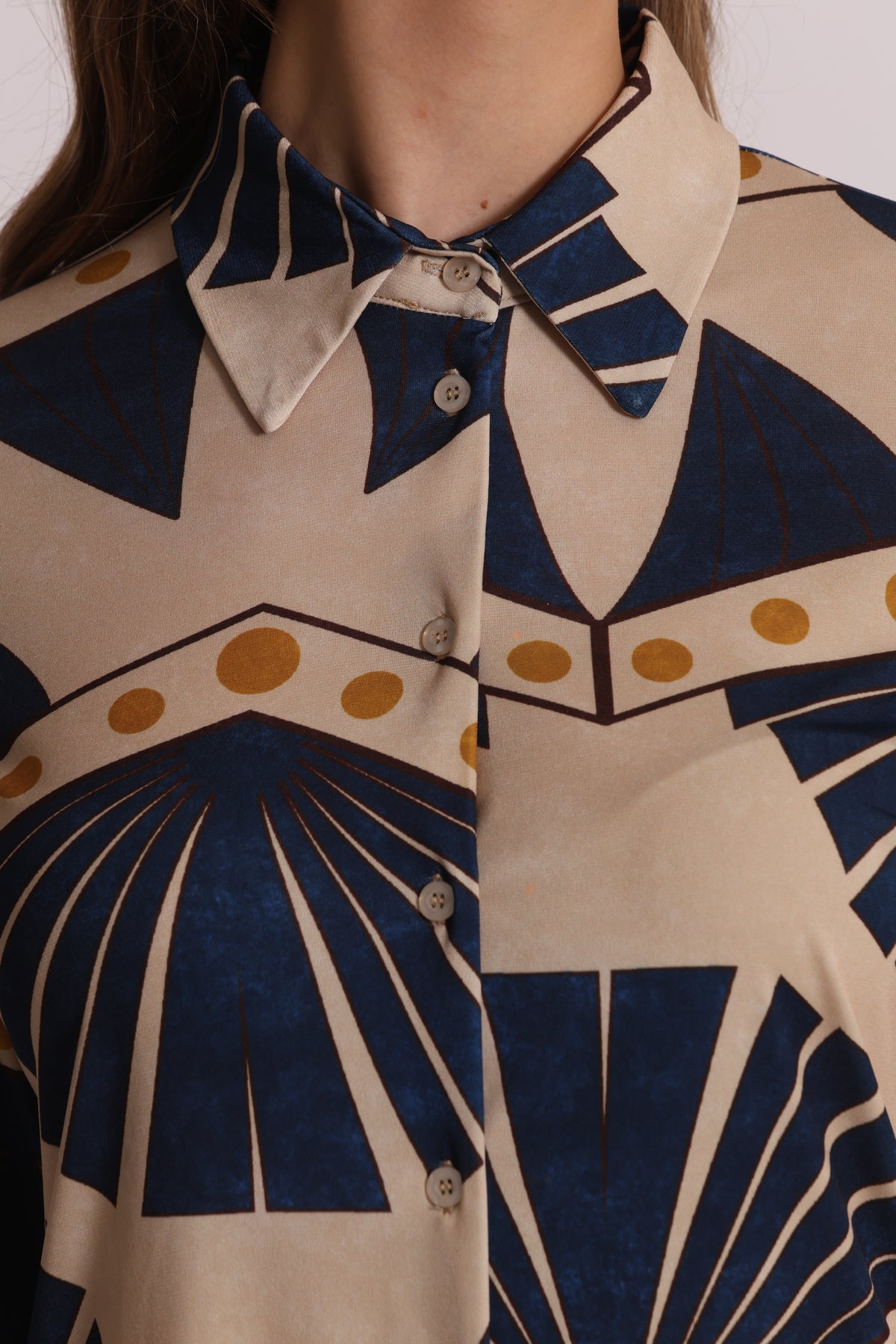 CAMICIA A MANICHE LUNGHE IN ITY IN FANTASIA