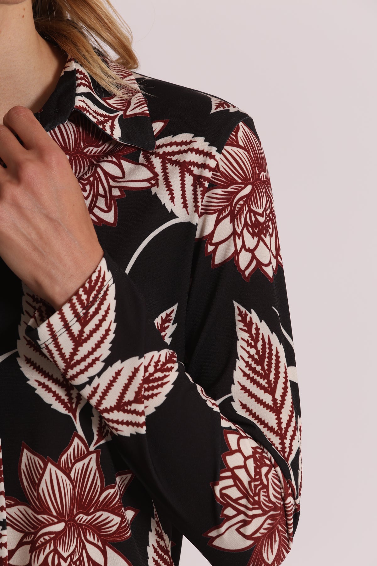 CAMICIA A MANICHE LUNGHE IN ITY IN FANTASIA