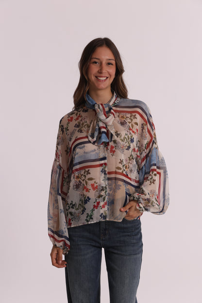 BLUSA FANTASIA FLORA DETTAGLIO FIOCCO