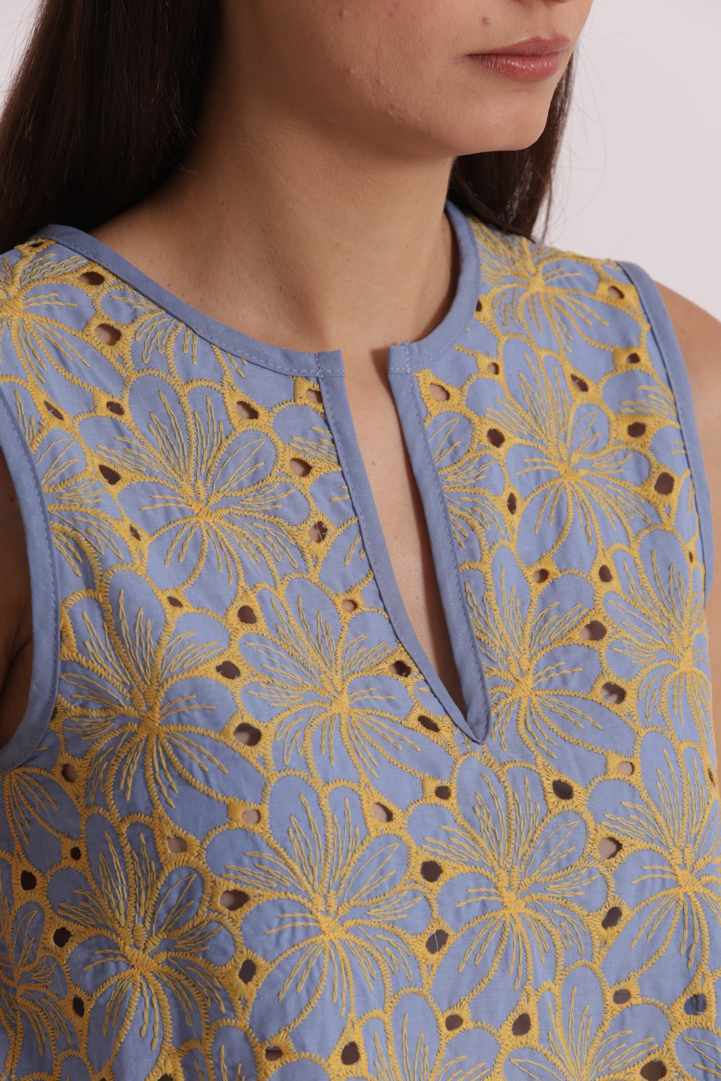 TOP CROPPED IN SANGALLO